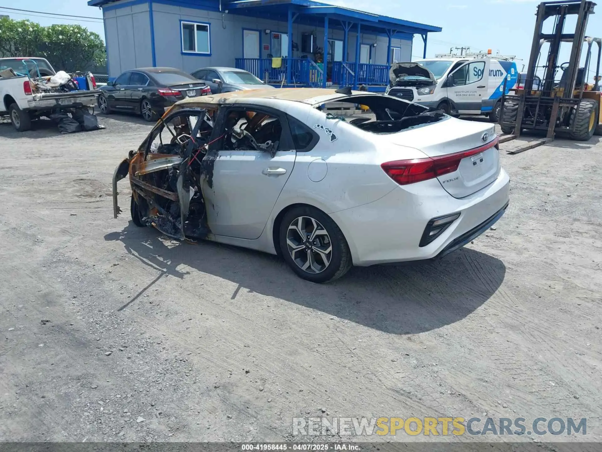 3 Photograph of a damaged car 3KPF24AD7ME350347 KIA FORTE 2021