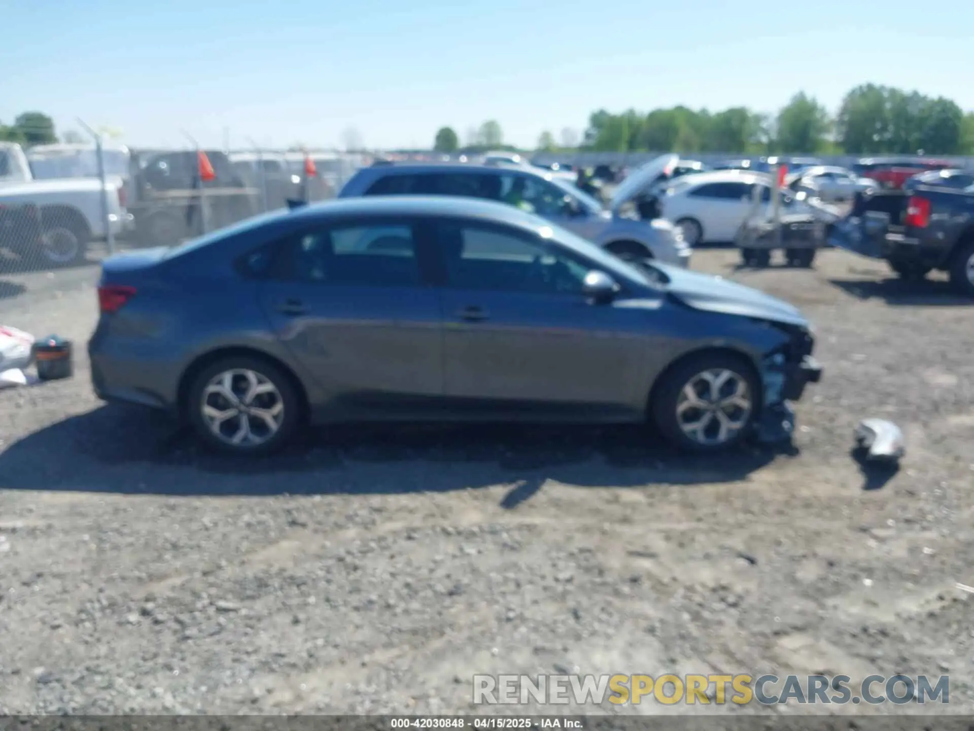 13 Photograph of a damaged car 3KPF24AD7ME353121 KIA FORTE 2021