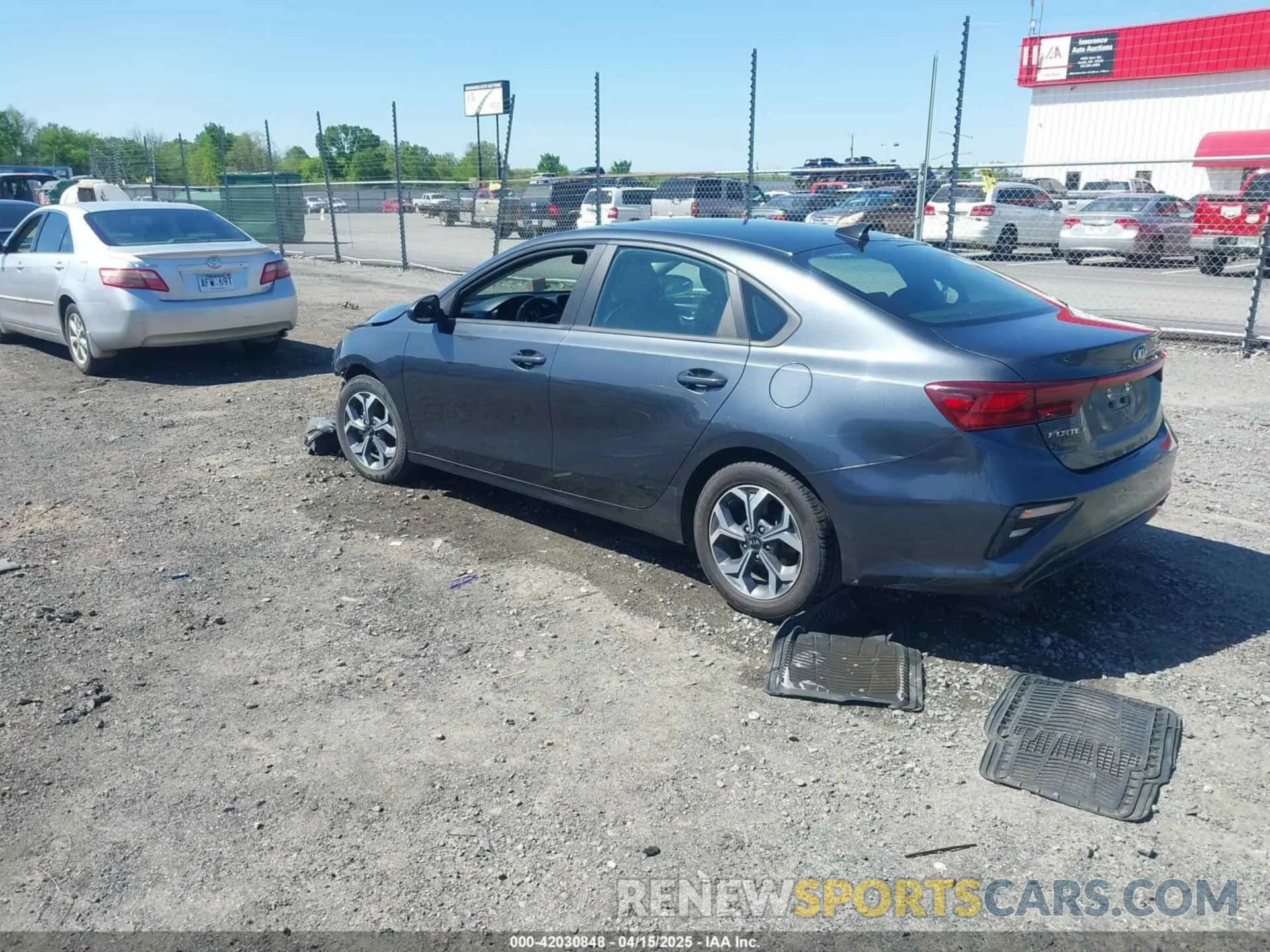 3 Photograph of a damaged car 3KPF24AD7ME353121 KIA FORTE 2021