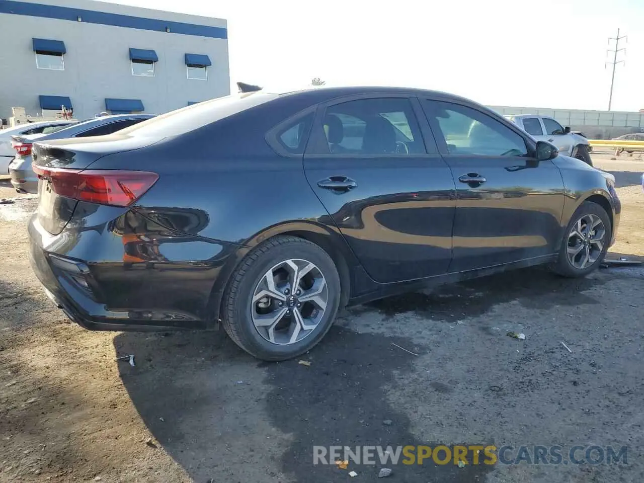 3 Photograph of a damaged car 3KPF24AD7ME373627 KIA FORTE 2021