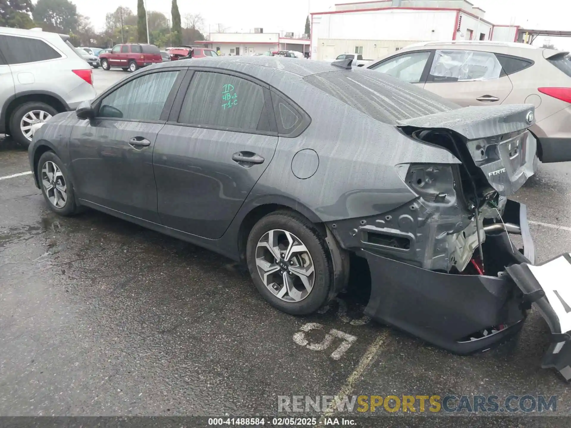 3 Photograph of a damaged car 3KPF24AD7ME376432 KIA FORTE 2021