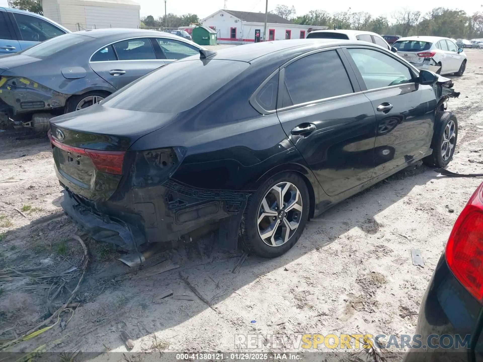 4 Photograph of a damaged car 3KPF24AD7ME394915 KIA FORTE 2021