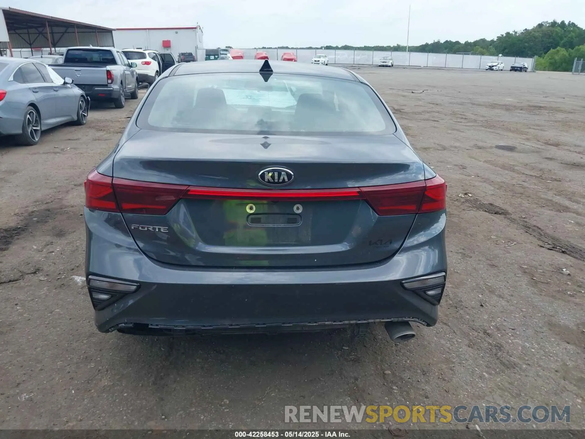 16 Photograph of a damaged car 3KPF24AD8ME266540 KIA FORTE 2021