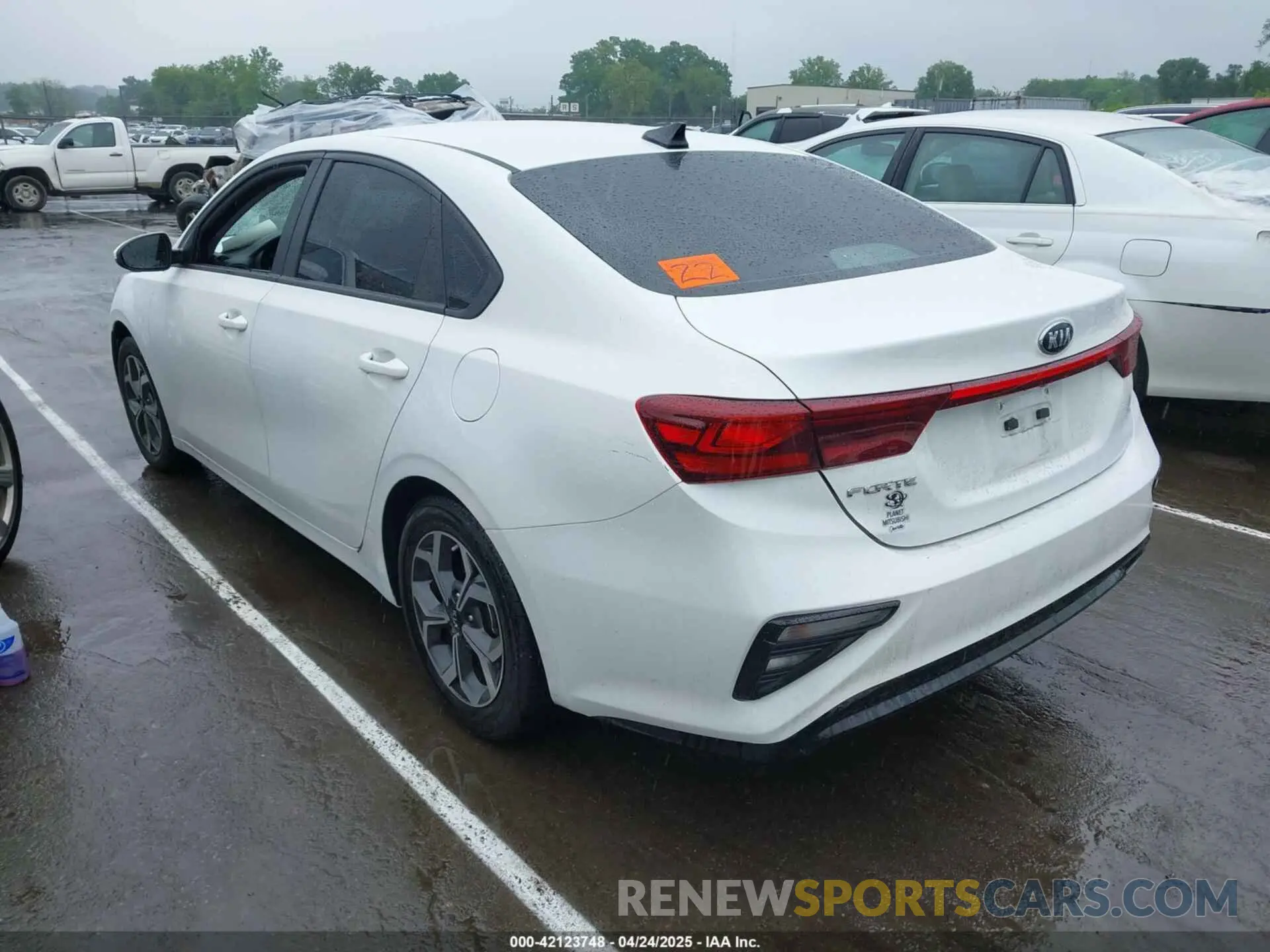 3 Photograph of a damaged car 3KPF24AD8ME276839 KIA FORTE 2021