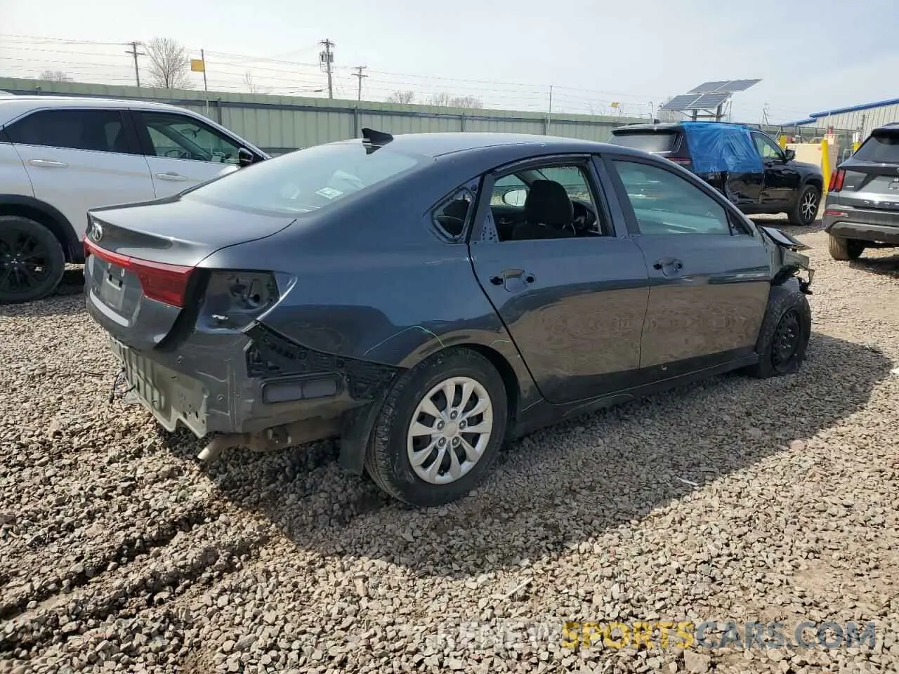 3 Photograph of a damaged car 3KPF24AD8ME299246 KIA FORTE 2021