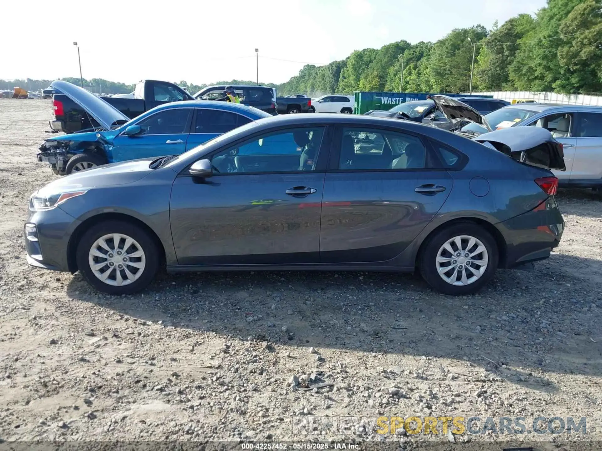 14 Photograph of a damaged car 3KPF24AD8ME327188 KIA FORTE 2021