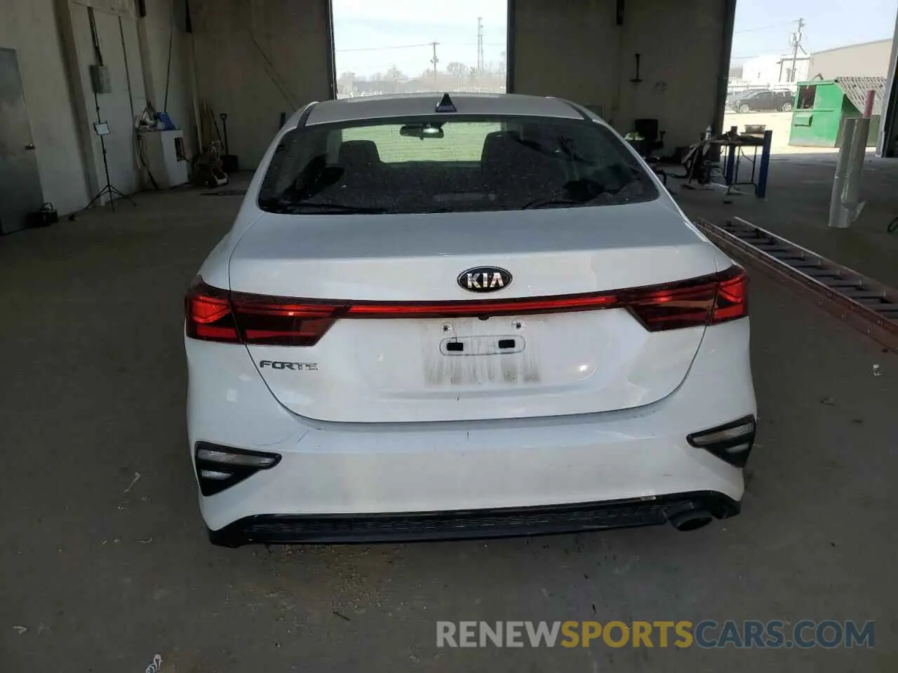 6 Photograph of a damaged car 3KPF24AD8ME347974 KIA FORTE 2021