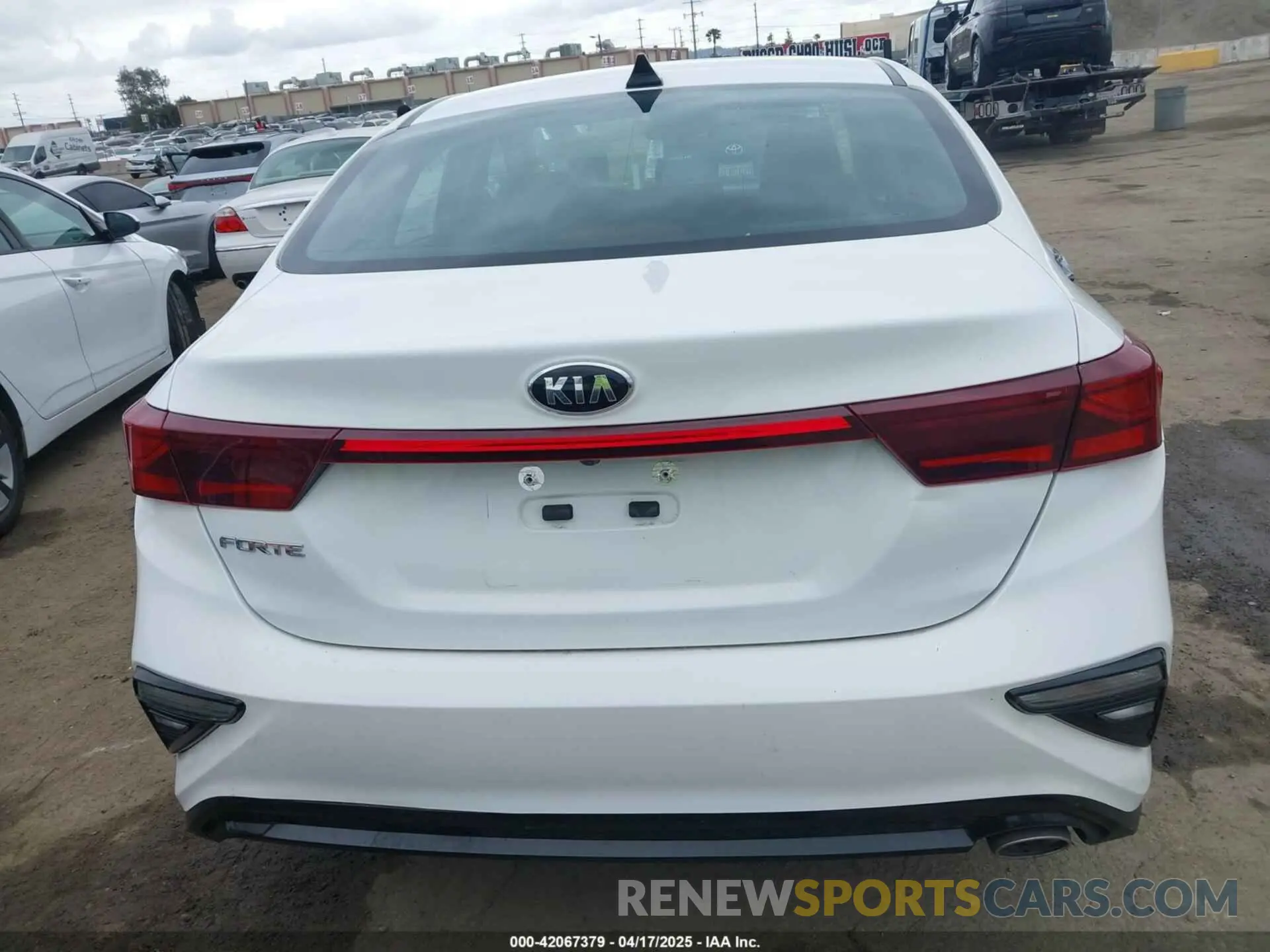 15 Photograph of a damaged car 3KPF24AD8ME354732 KIA FORTE 2021