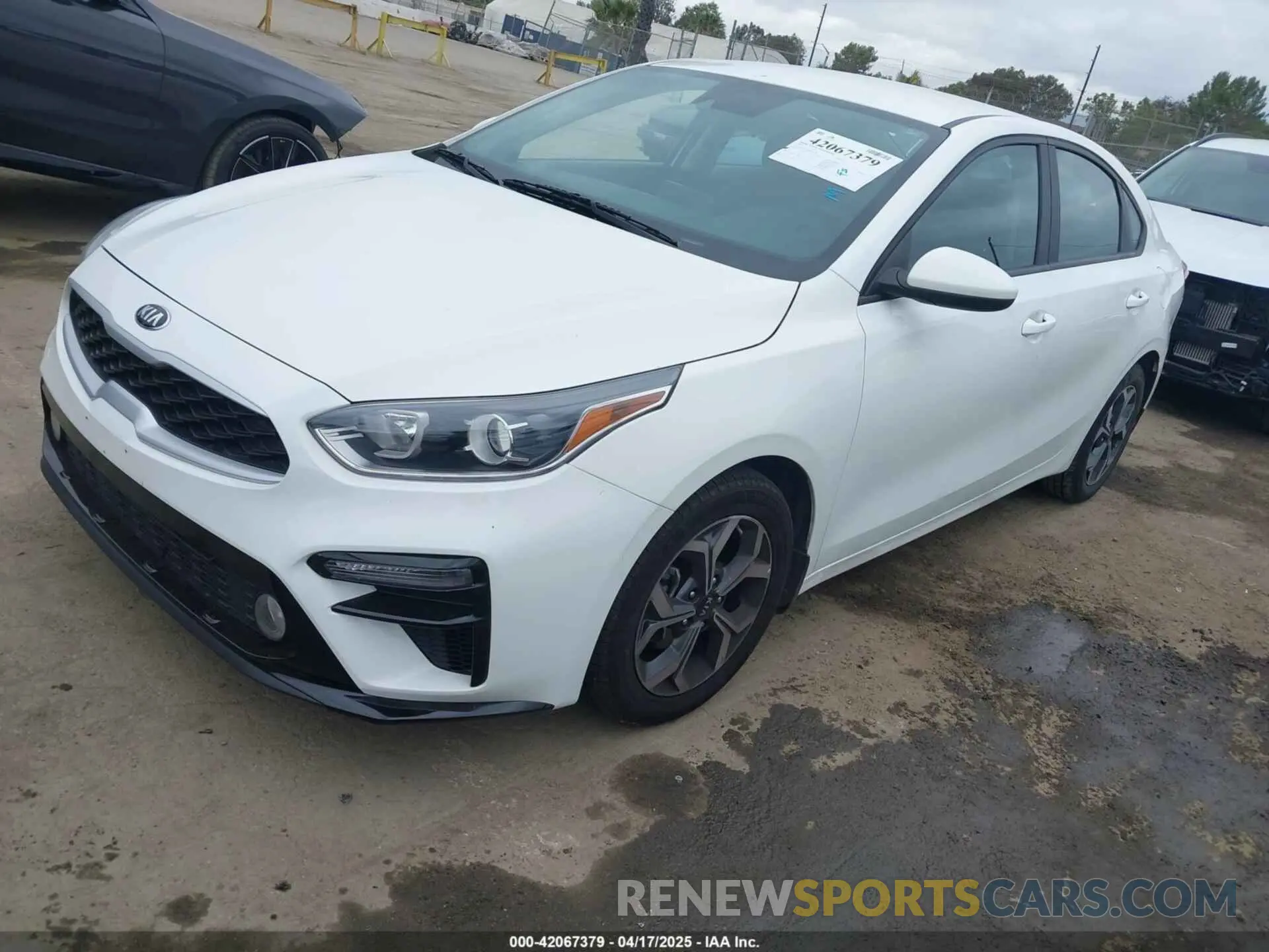 2 Photograph of a damaged car 3KPF24AD8ME354732 KIA FORTE 2021
