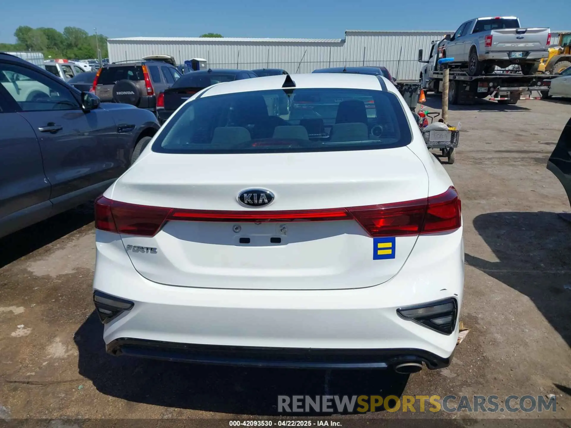 16 Photograph of a damaged car 3KPF24AD8ME363284 KIA FORTE 2021