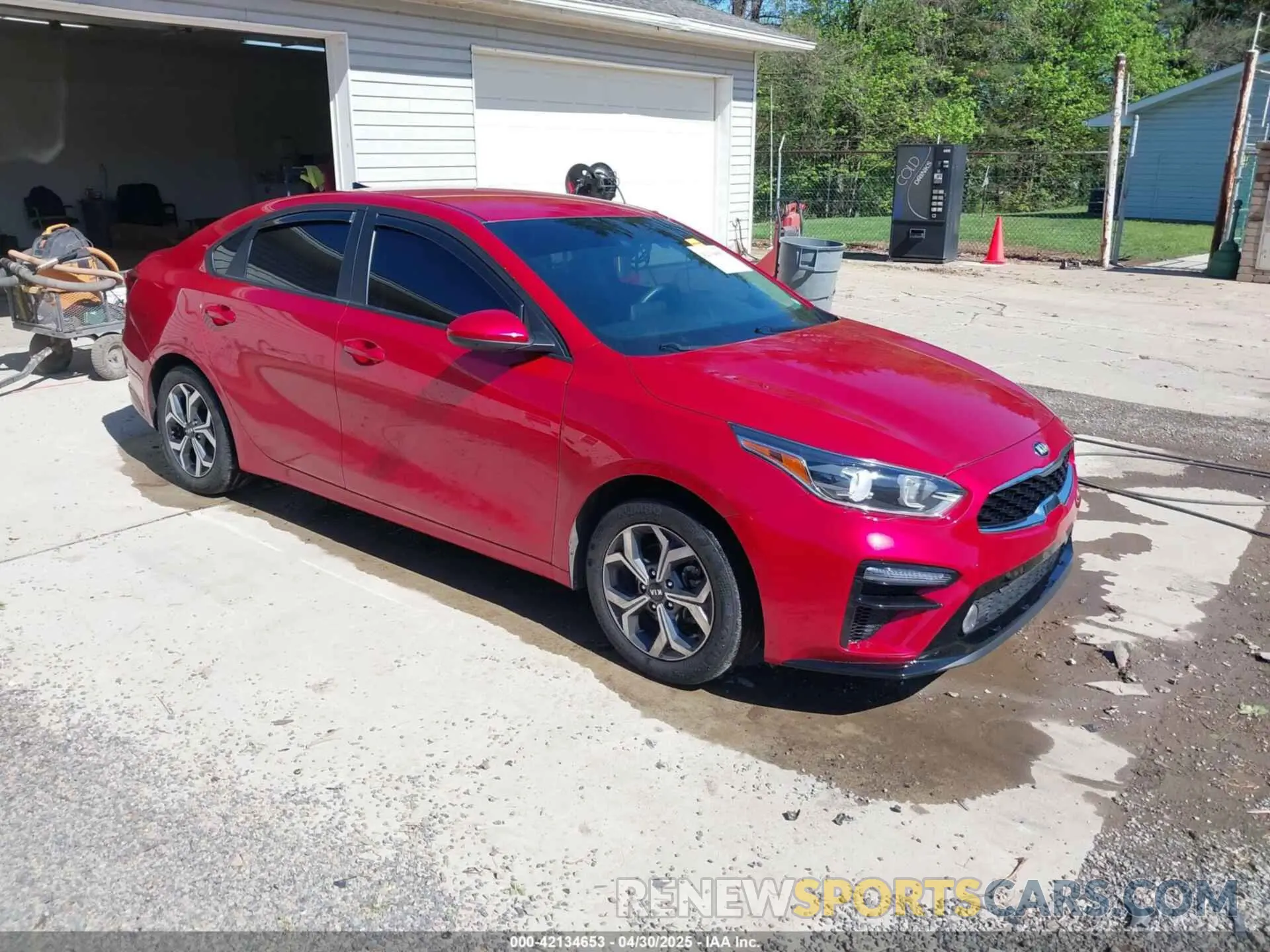 1 Photograph of a damaged car 3KPF24AD8ME373412 KIA FORTE 2021