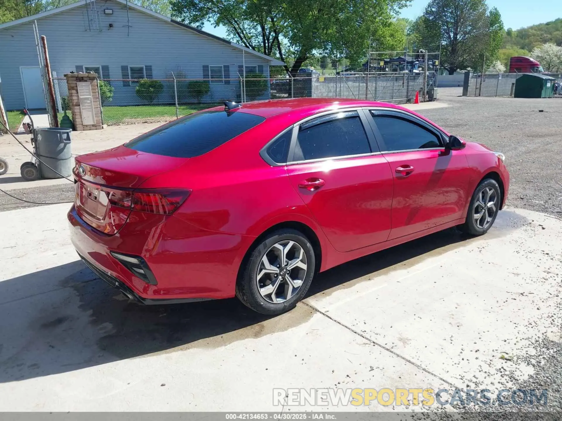 4 Photograph of a damaged car 3KPF24AD8ME373412 KIA FORTE 2021