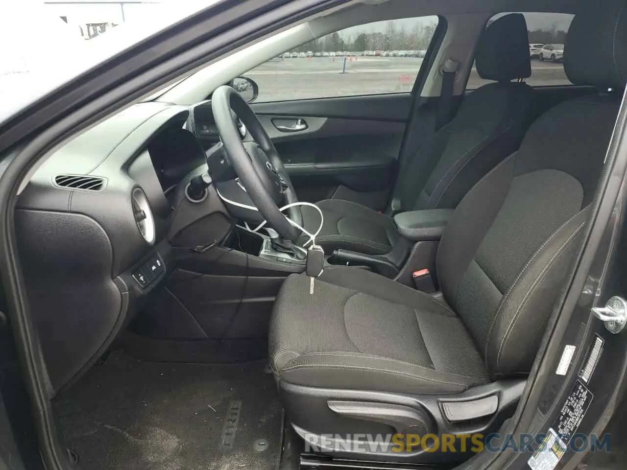 7 Photograph of a damaged car 3KPF24AD8ME387956 KIA FORTE 2021
