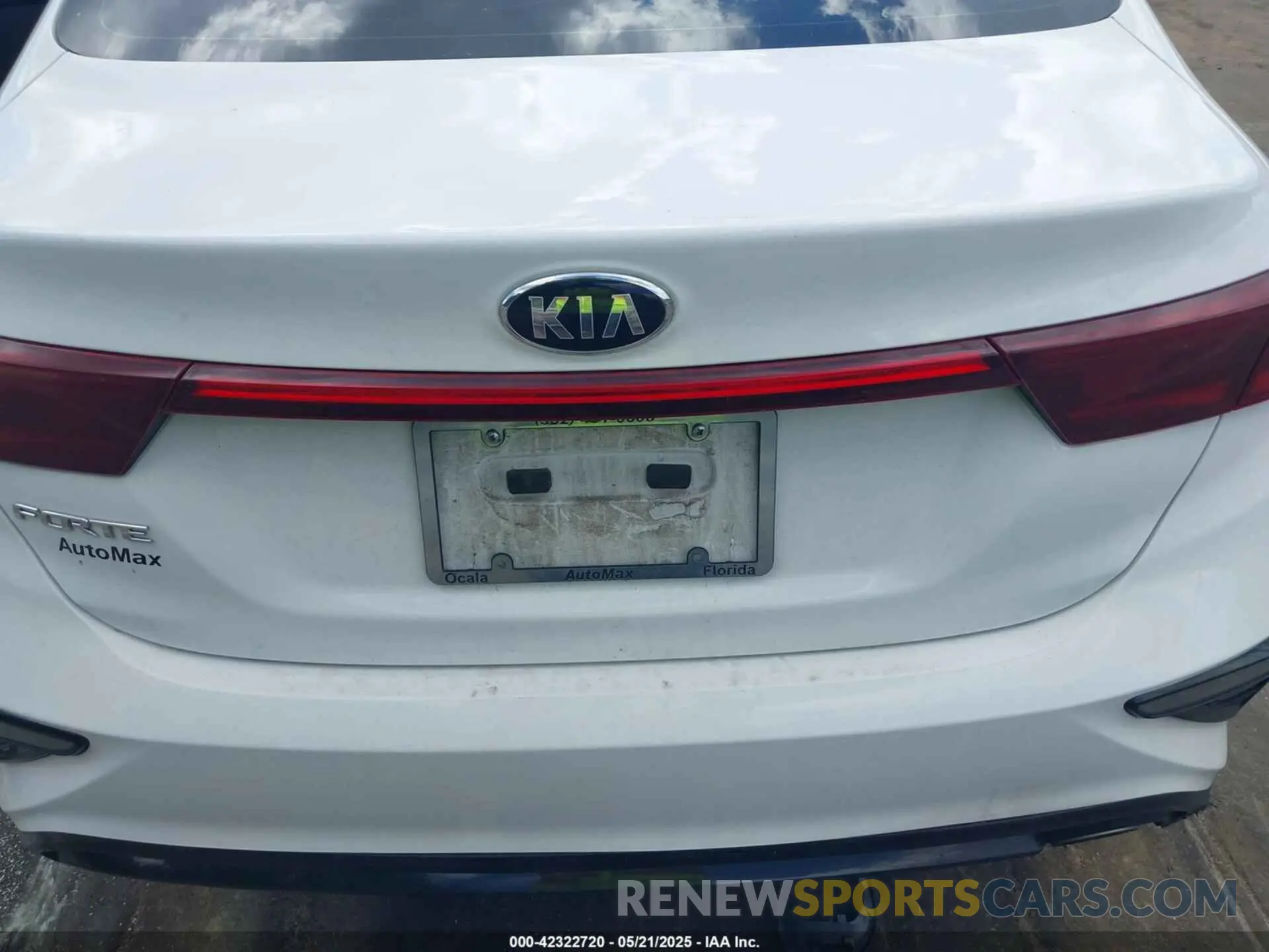 16 Photograph of a damaged car 3KPF24AD8ME394275 KIA FORTE 2021