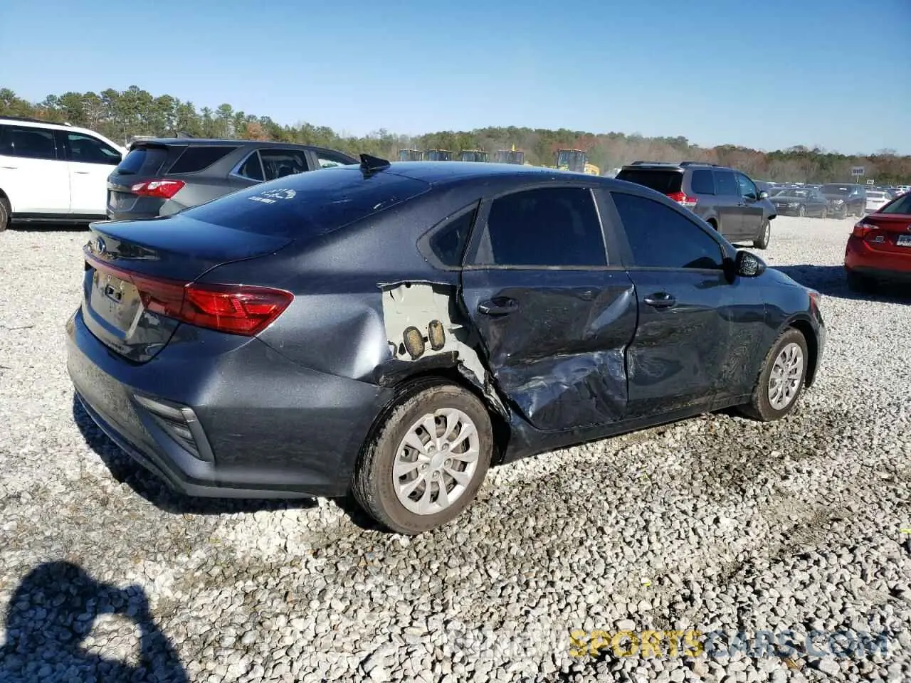 3 Photograph of a damaged car 3KPF24AD8ME401743 KIA FORTE 2021