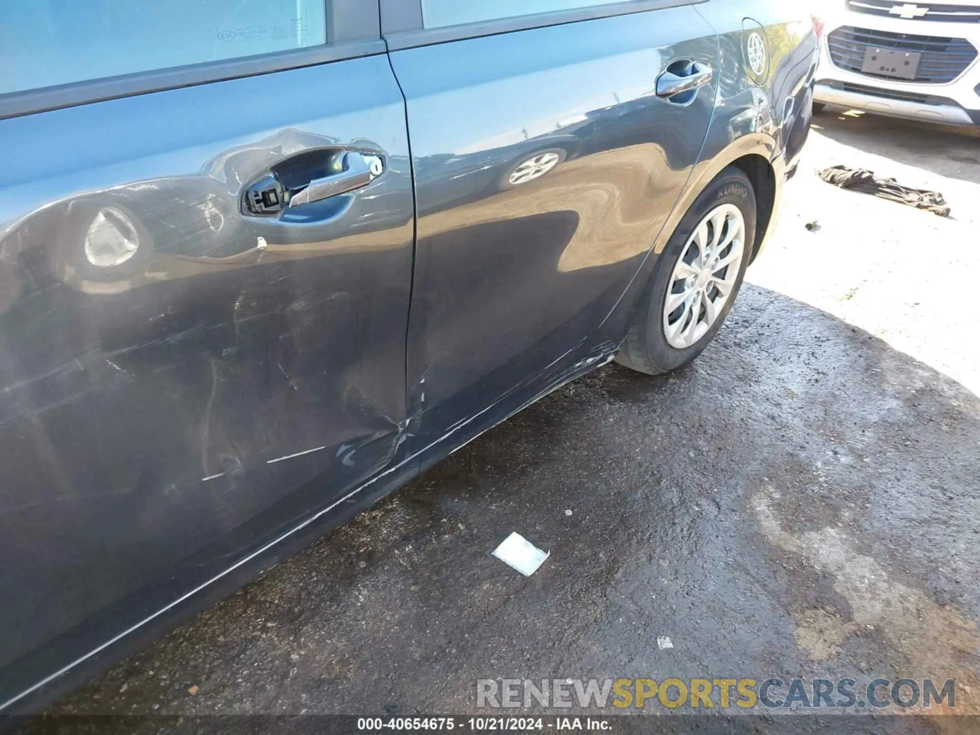17 Photograph of a damaged car 3KPF24AD8ME402066 KIA FORTE 2021