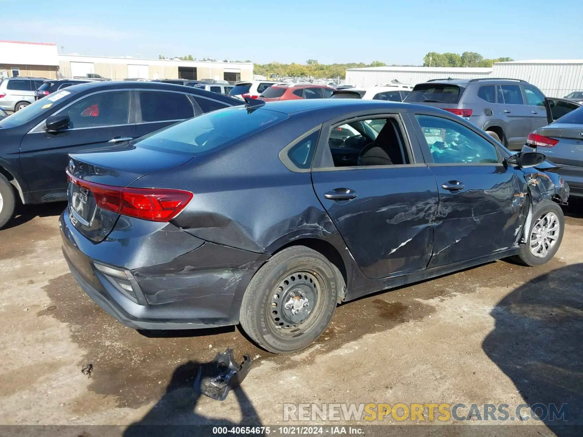 4 Photograph of a damaged car 3KPF24AD8ME402066 KIA FORTE 2021