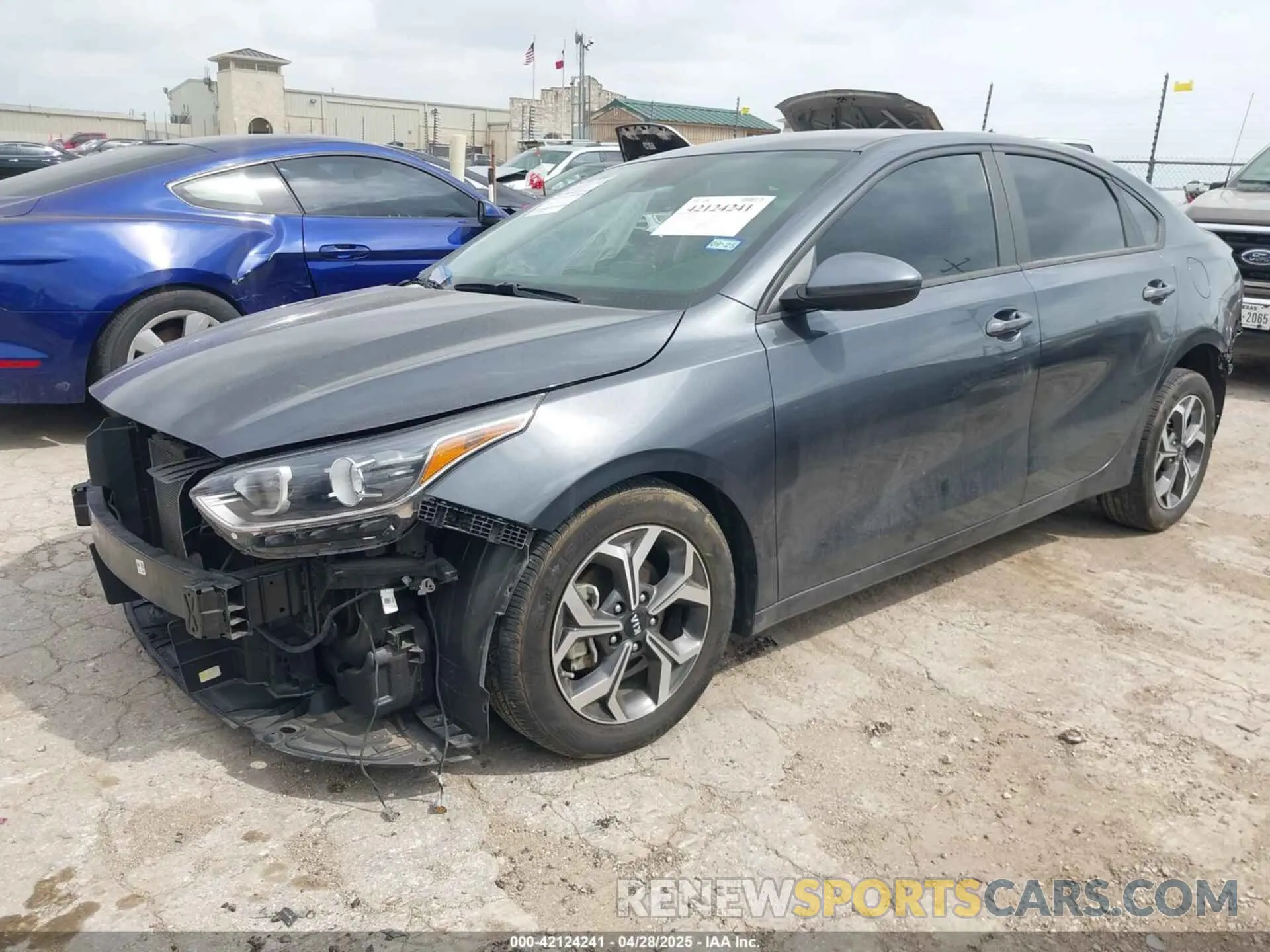2 Photograph of a damaged car 3KPF24AD8ME404965 KIA FORTE 2021