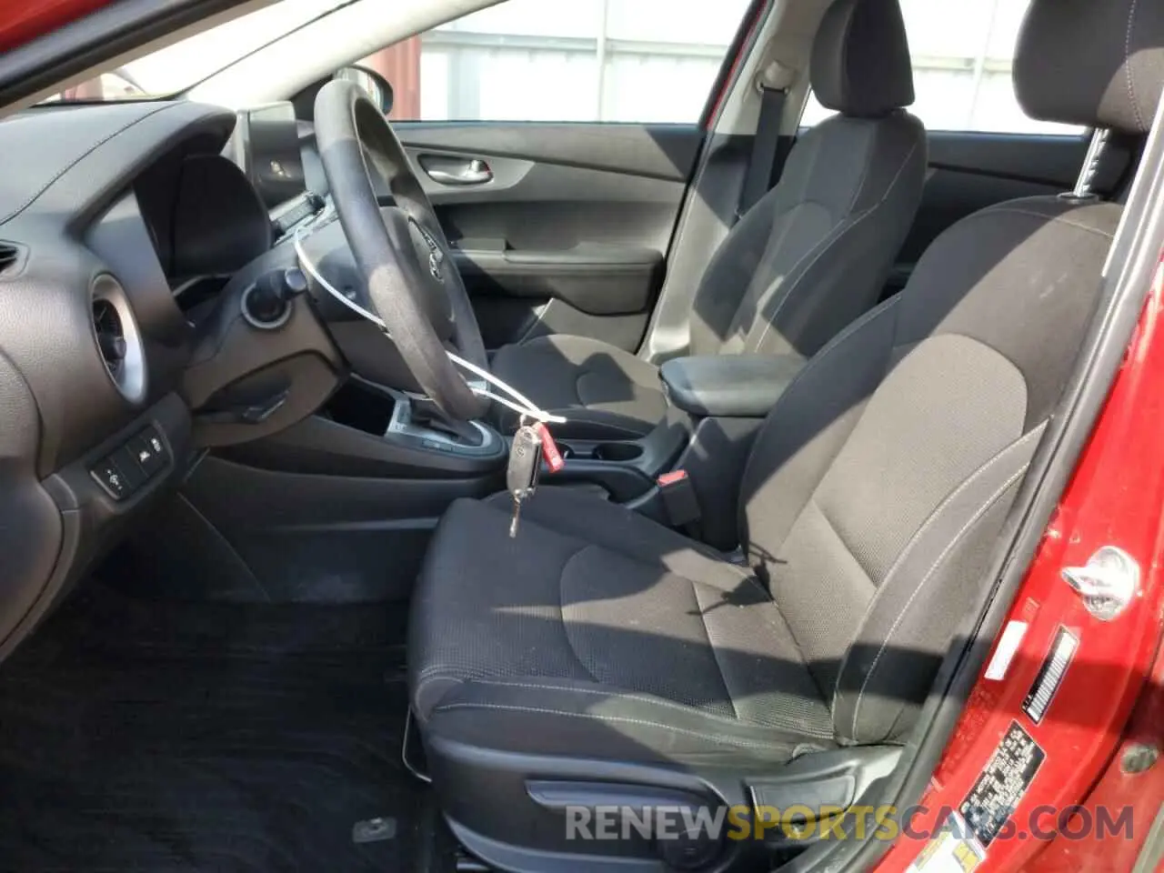 7 Photograph of a damaged car 3KPF24AD9ME270662 KIA FORTE 2021