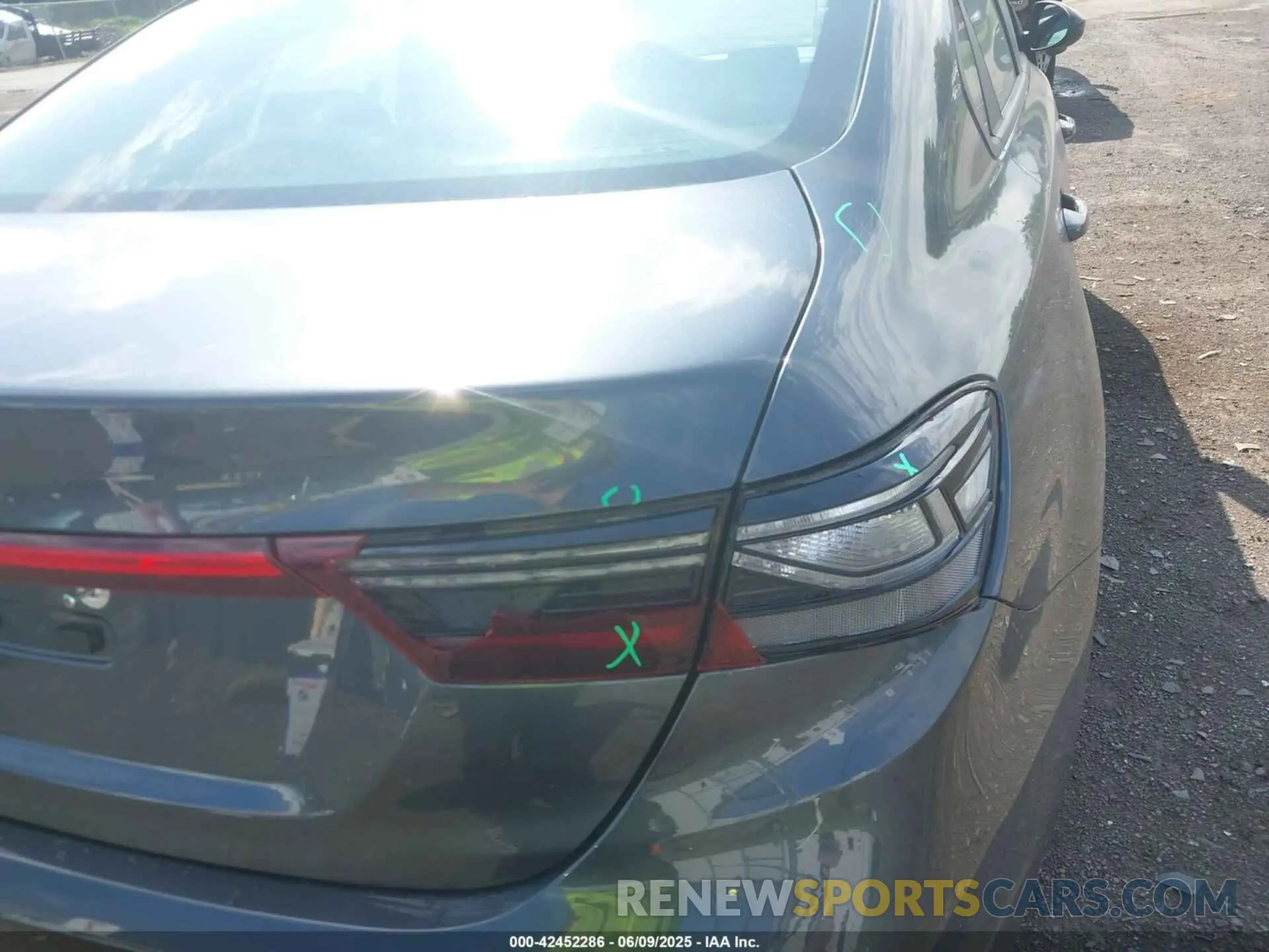 17 Photograph of a damaged car 3KPF24AD9ME274324 KIA FORTE 2021