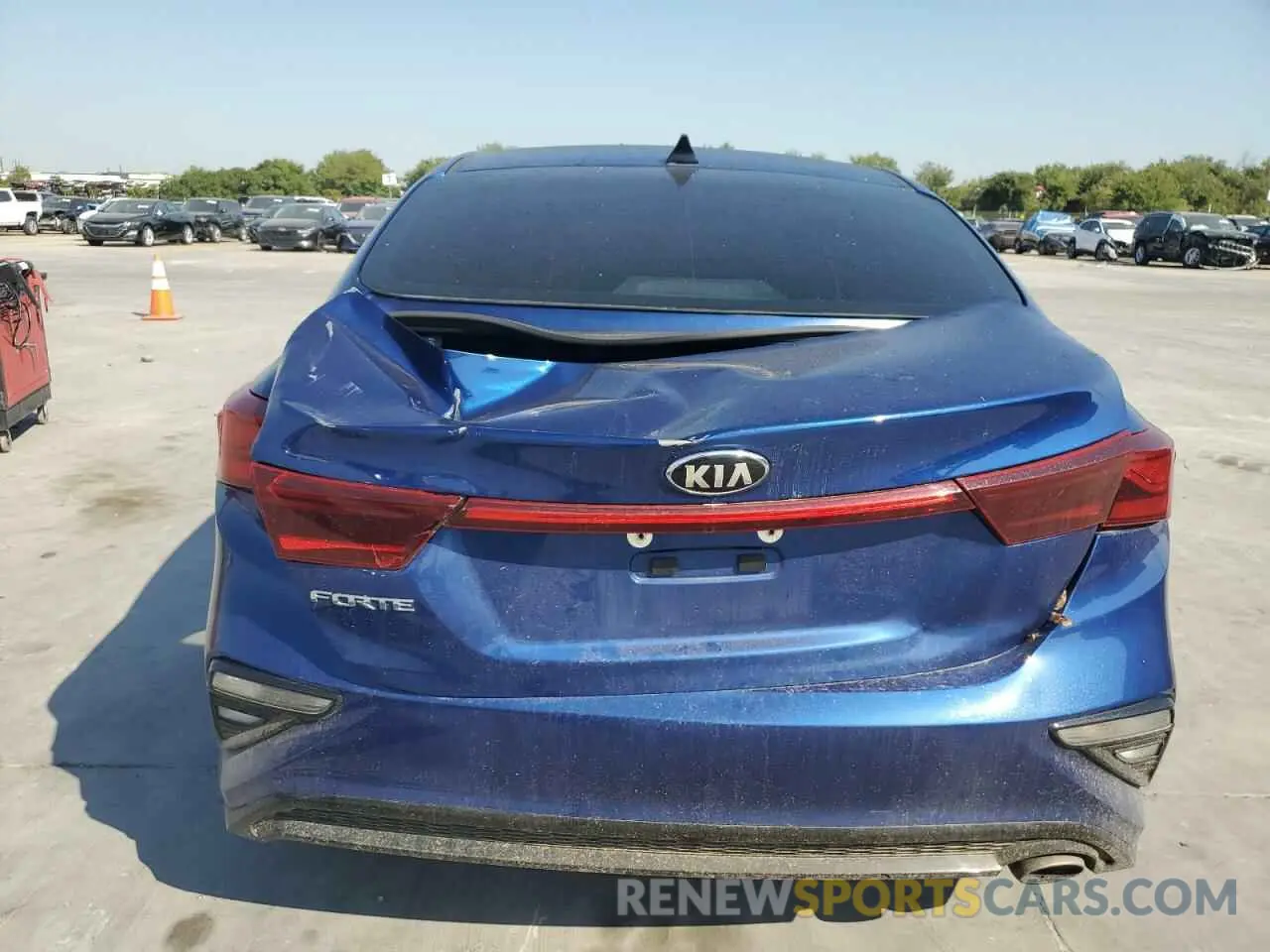 6 Photograph of a damaged car 3KPF24AD9ME298705 KIA FORTE 2021