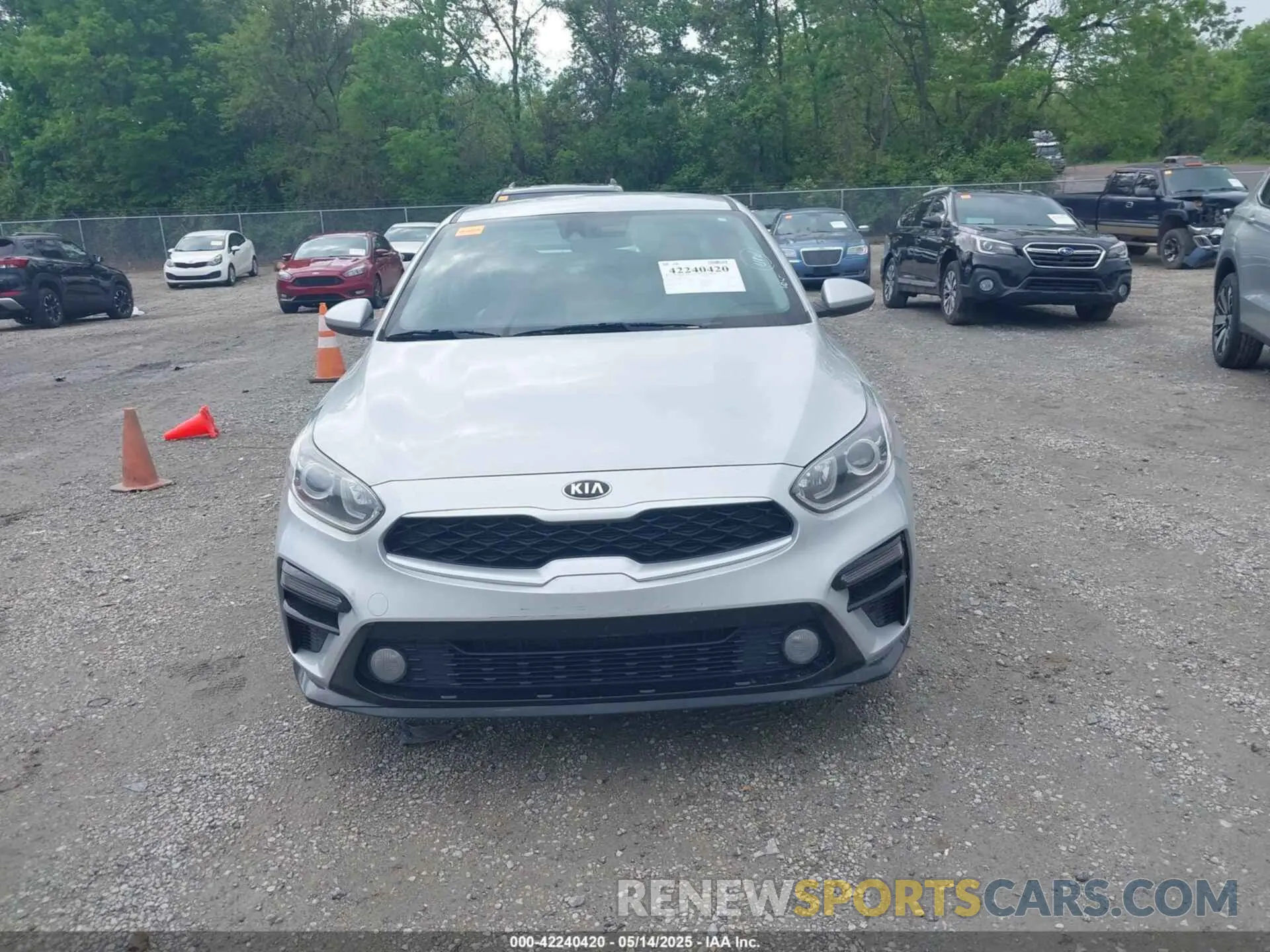 12 Photograph of a damaged car 3KPF24AD9ME305796 KIA FORTE 2021