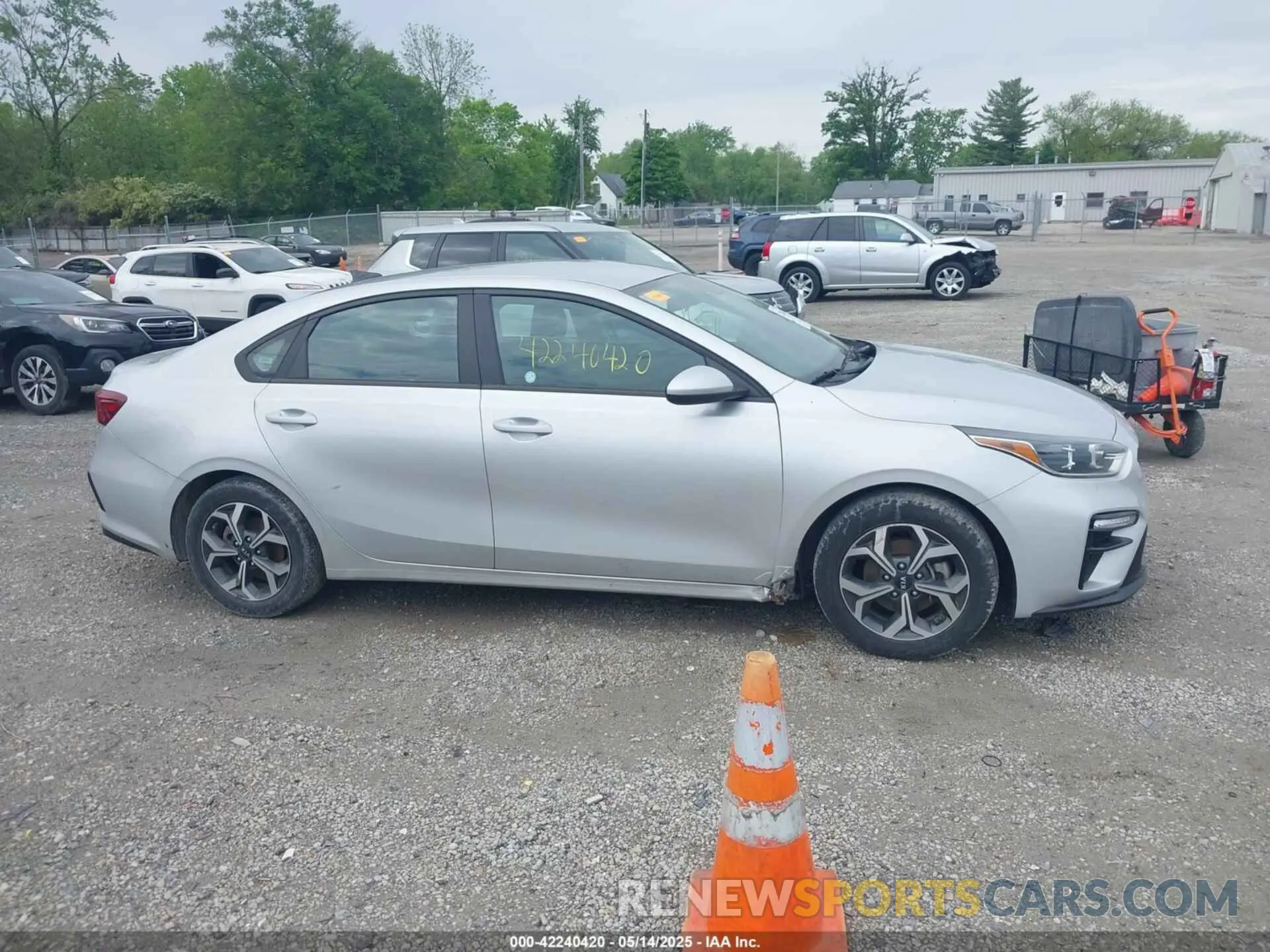 13 Photograph of a damaged car 3KPF24AD9ME305796 KIA FORTE 2021