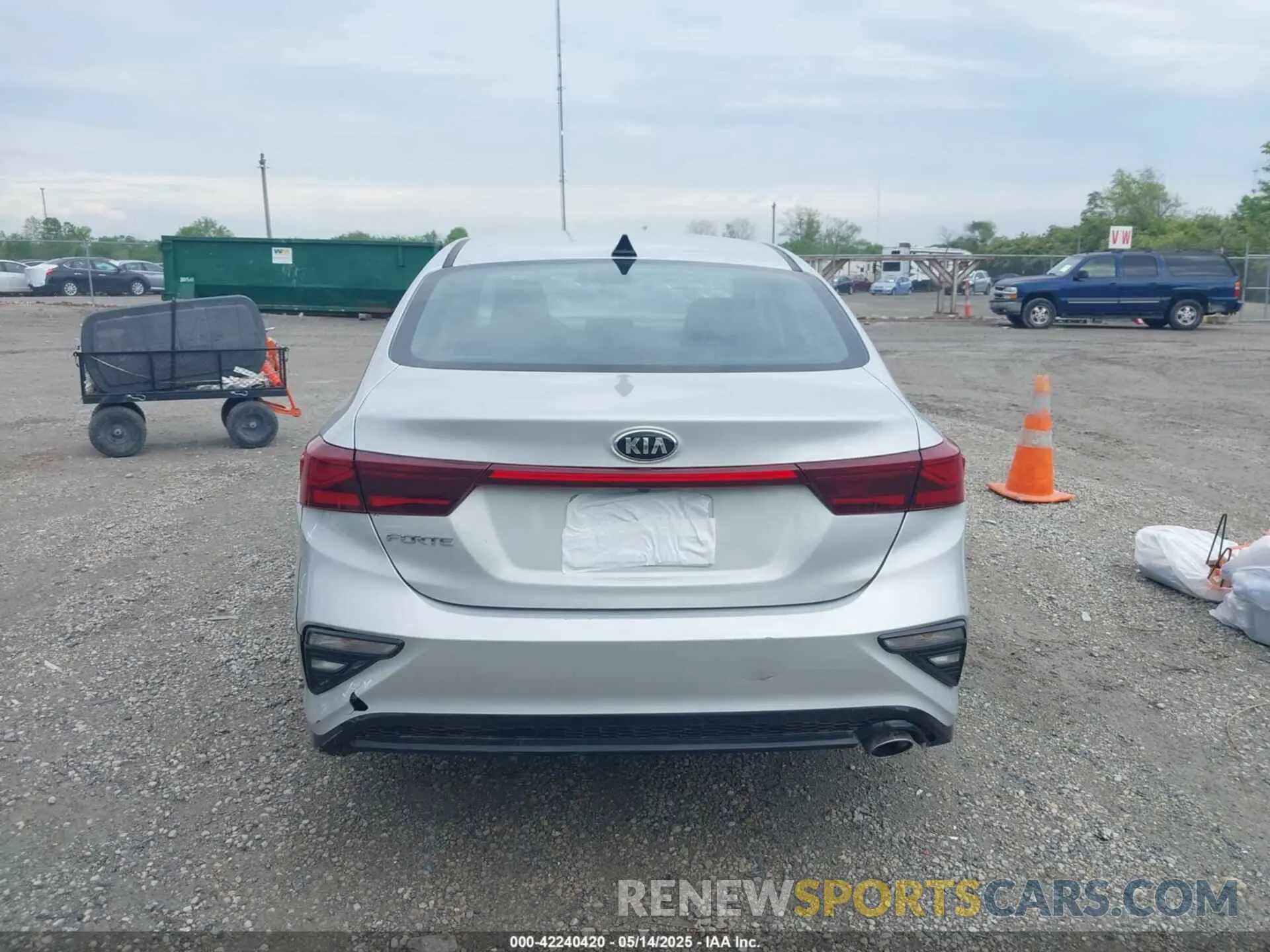 16 Photograph of a damaged car 3KPF24AD9ME305796 KIA FORTE 2021