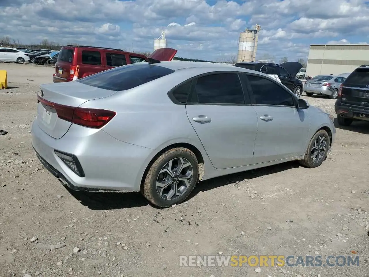 3 Photograph of a damaged car 3KPF24AD9ME314921 KIA FORTE 2021