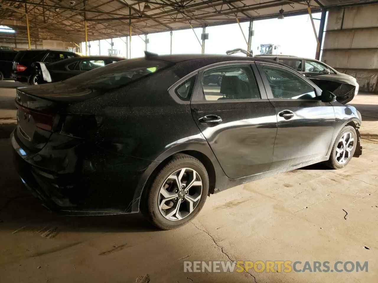 3 Photograph of a damaged car 3KPF24AD9ME317091 KIA FORTE 2021