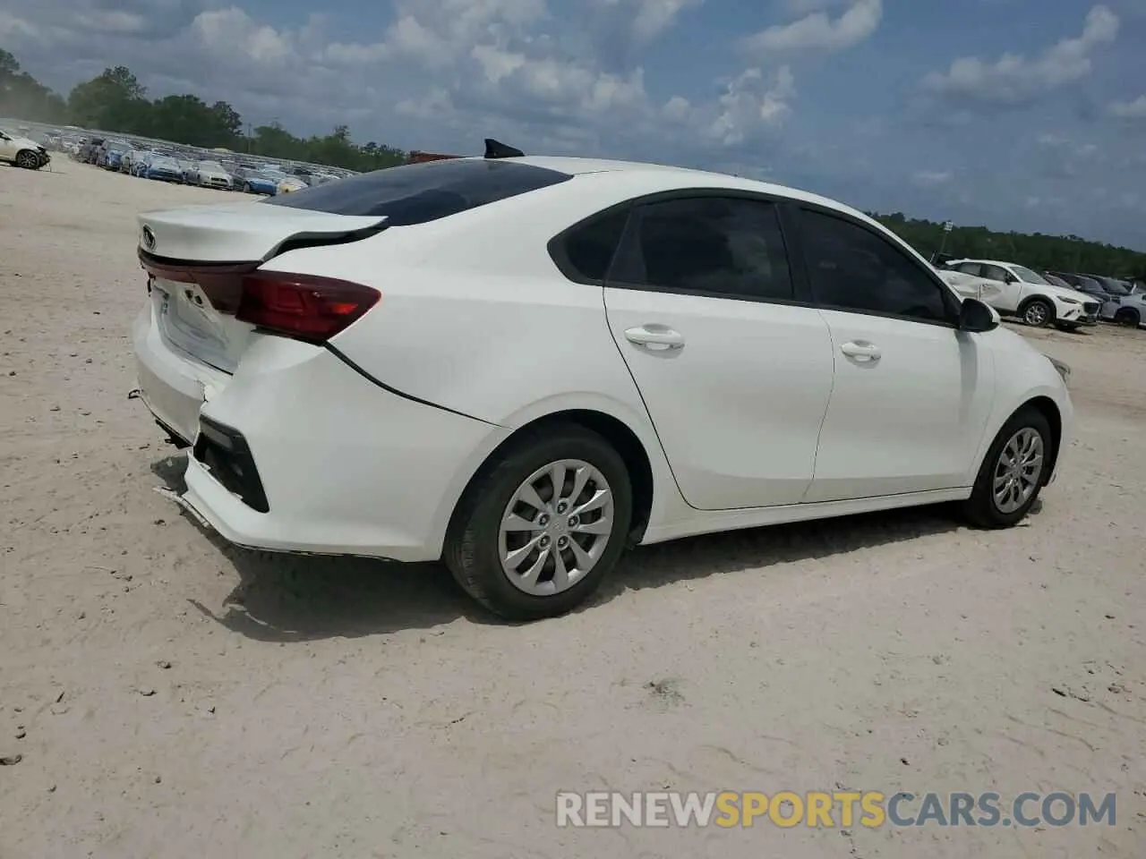 3 Photograph of a damaged car 3KPF24AD9ME323229 KIA FORTE 2021