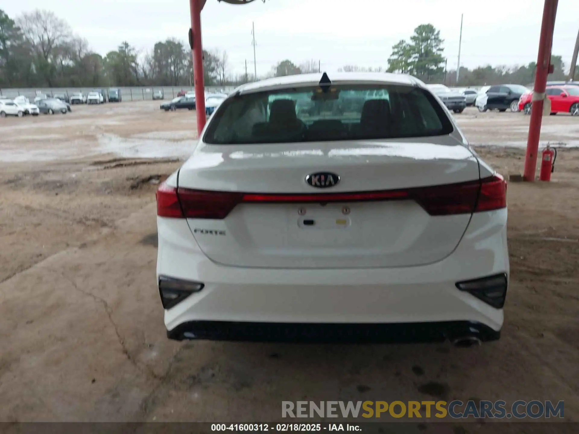 16 Photograph of a damaged car 3KPF24AD9ME329578 KIA FORTE 2021