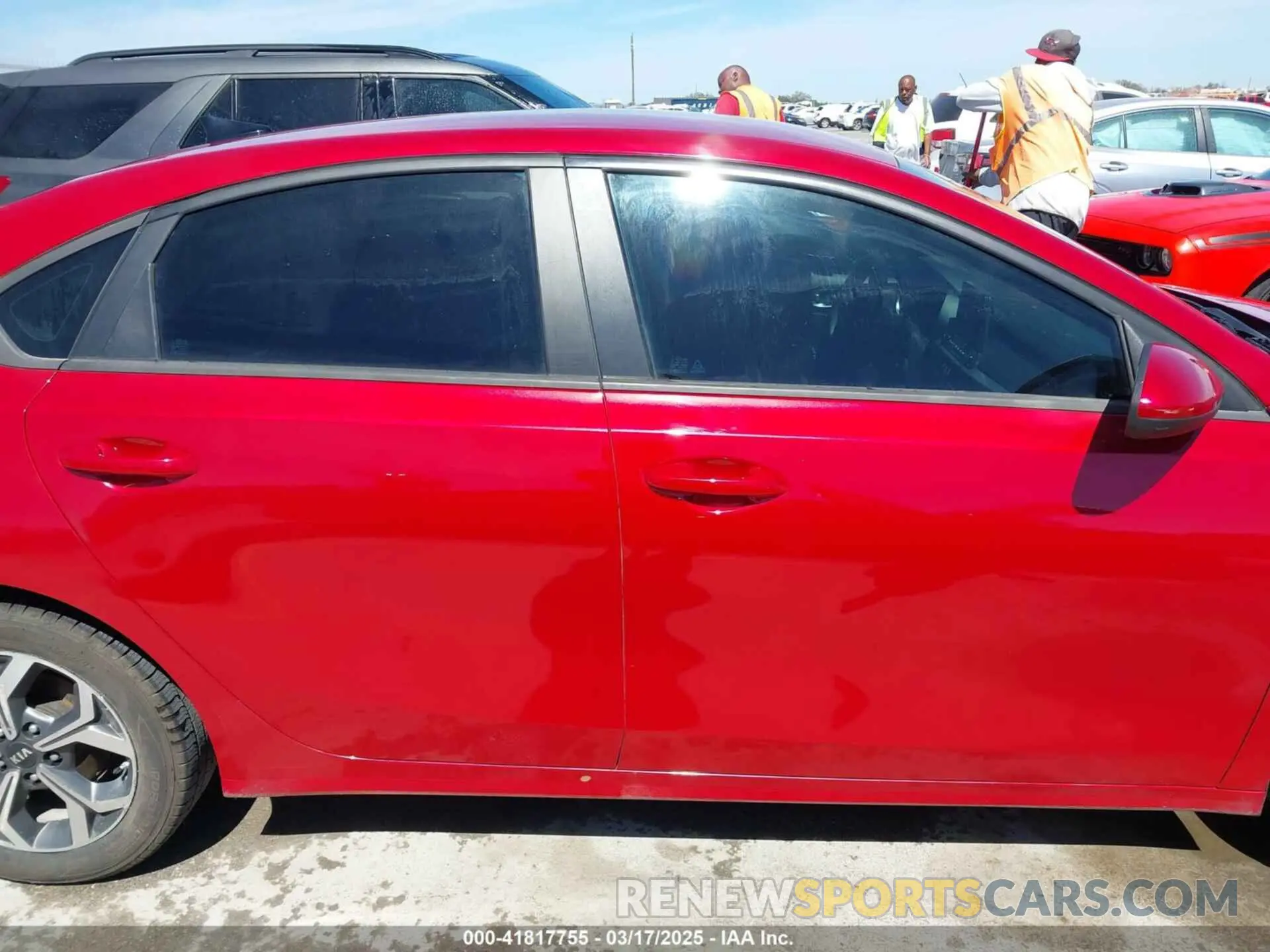 13 Photograph of a damaged car 3KPF24AD9ME330665 KIA FORTE 2021