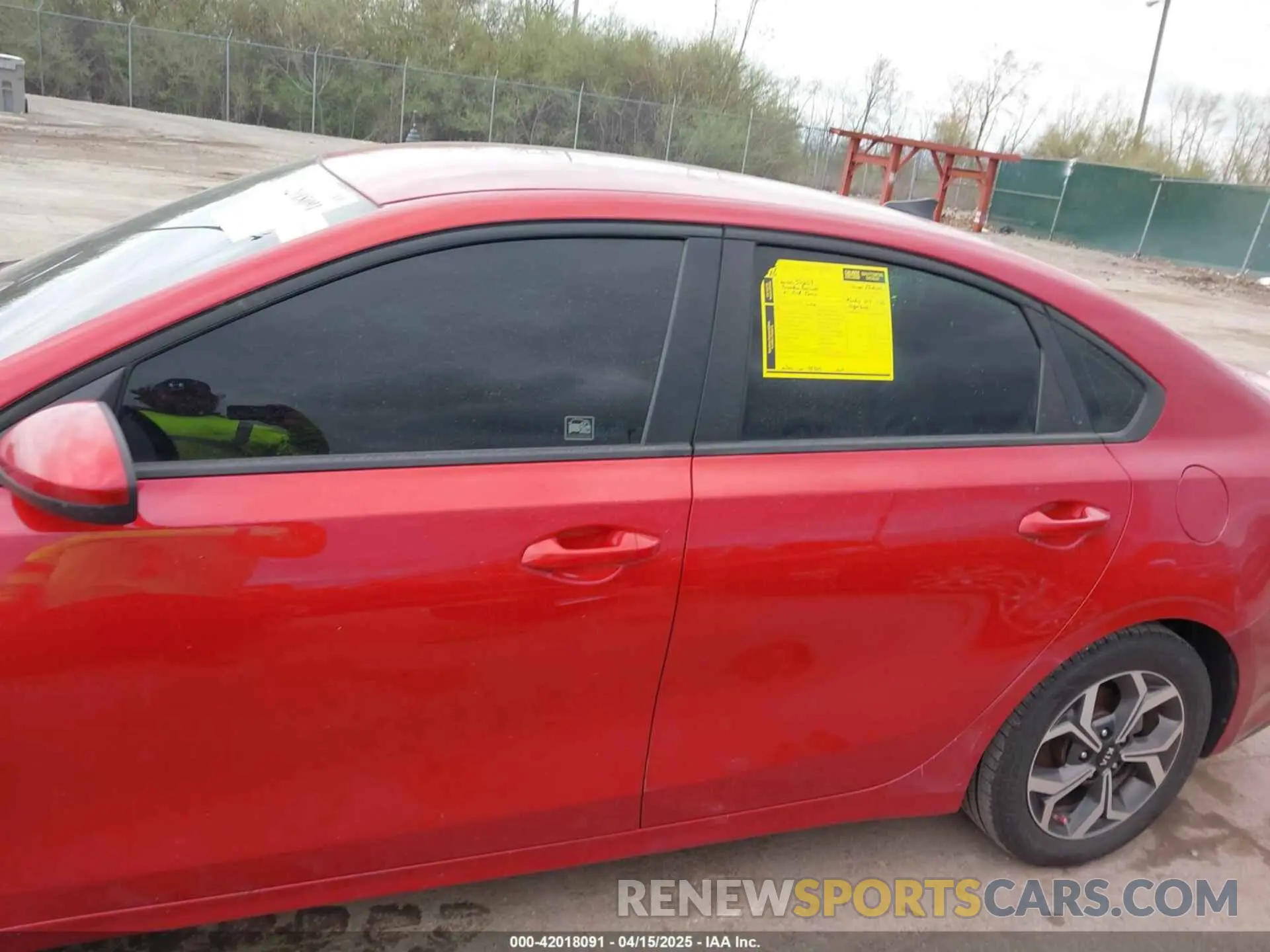 15 Photograph of a damaged car 3KPF24AD9ME338197 KIA FORTE 2021