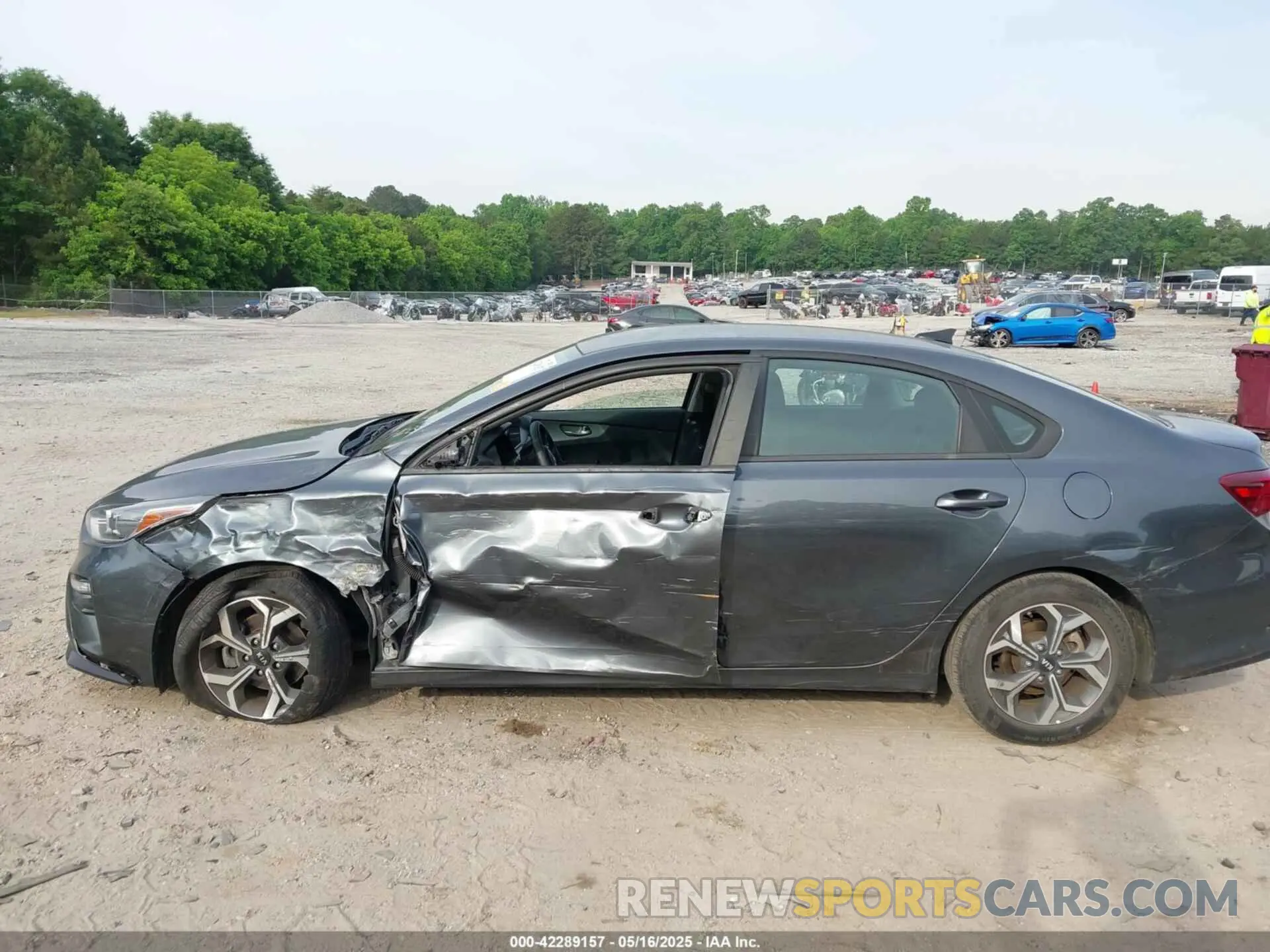 13 Photograph of a damaged car 3KPF24AD9ME347076 KIA FORTE 2021