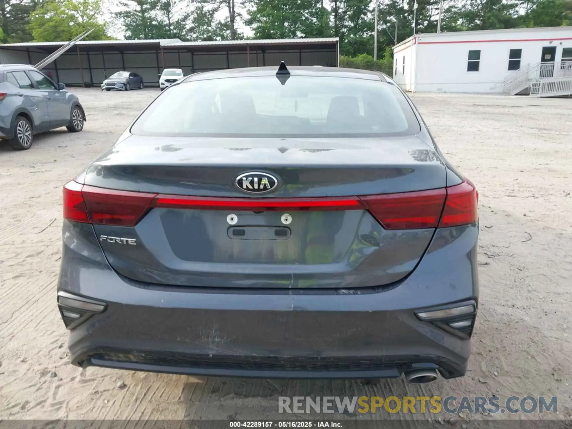 15 Photograph of a damaged car 3KPF24AD9ME347076 KIA FORTE 2021