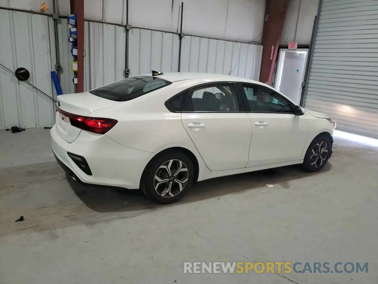 3 Photograph of a damaged car 3KPF24AD9ME348860 KIA FORTE 2021