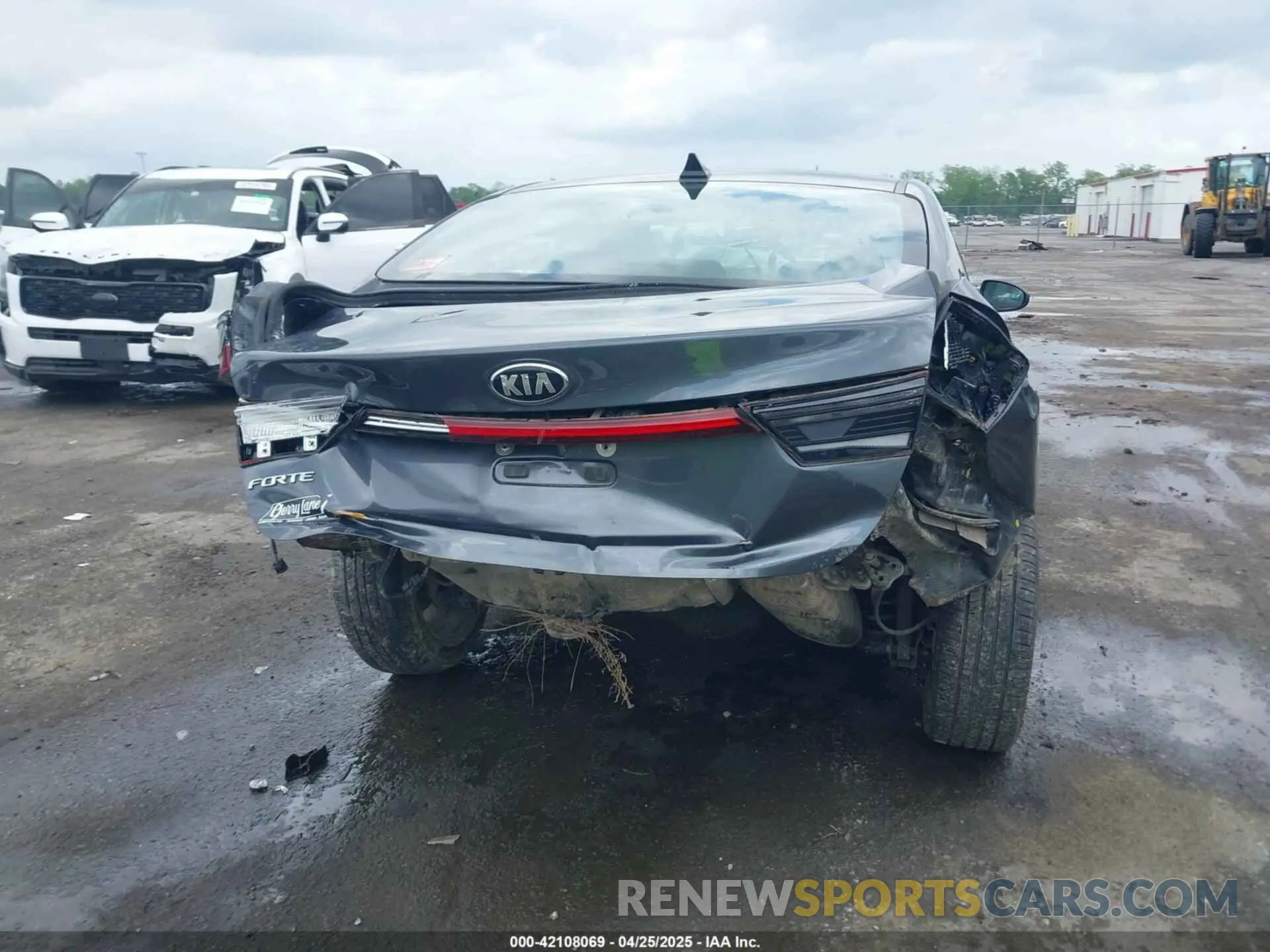 16 Photograph of a damaged car 3KPF24AD9ME353962 KIA FORTE 2021