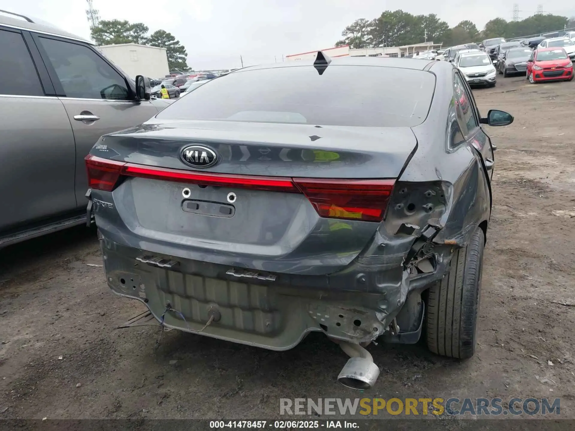 16 Photograph of a damaged car 3KPF24AD9ME365769 KIA FORTE 2021