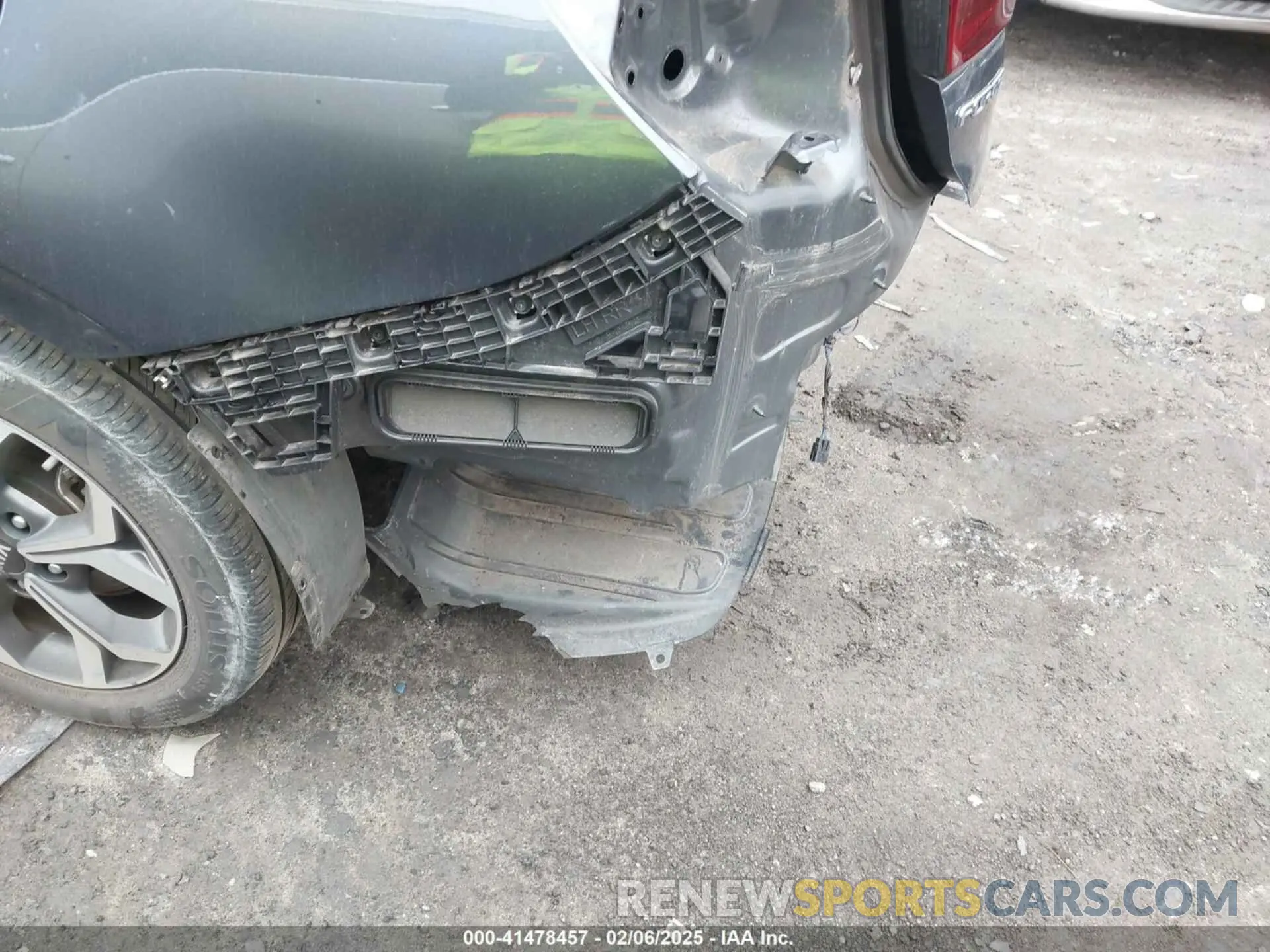 17 Photograph of a damaged car 3KPF24AD9ME365769 KIA FORTE 2021