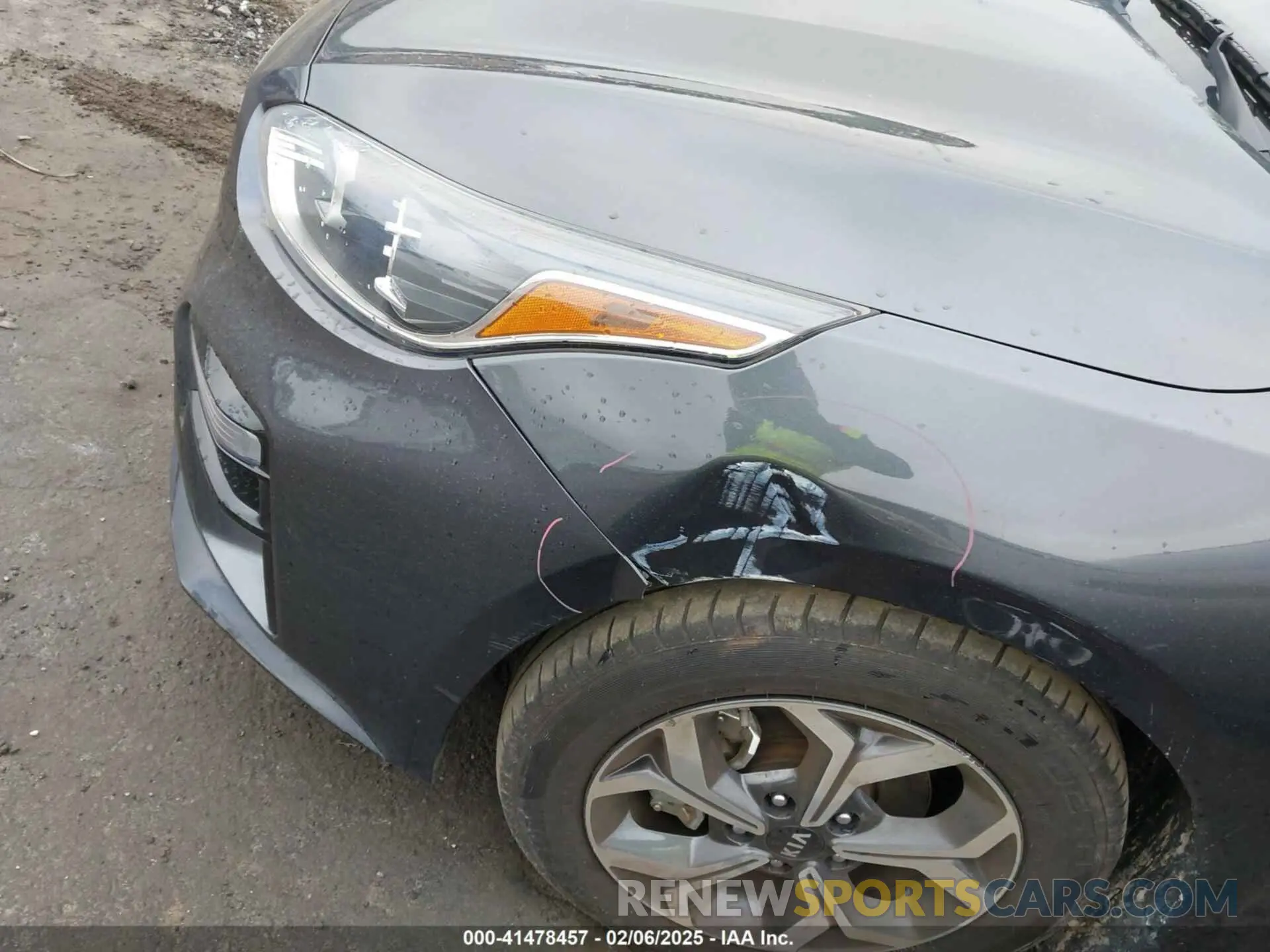 18 Photograph of a damaged car 3KPF24AD9ME365769 KIA FORTE 2021