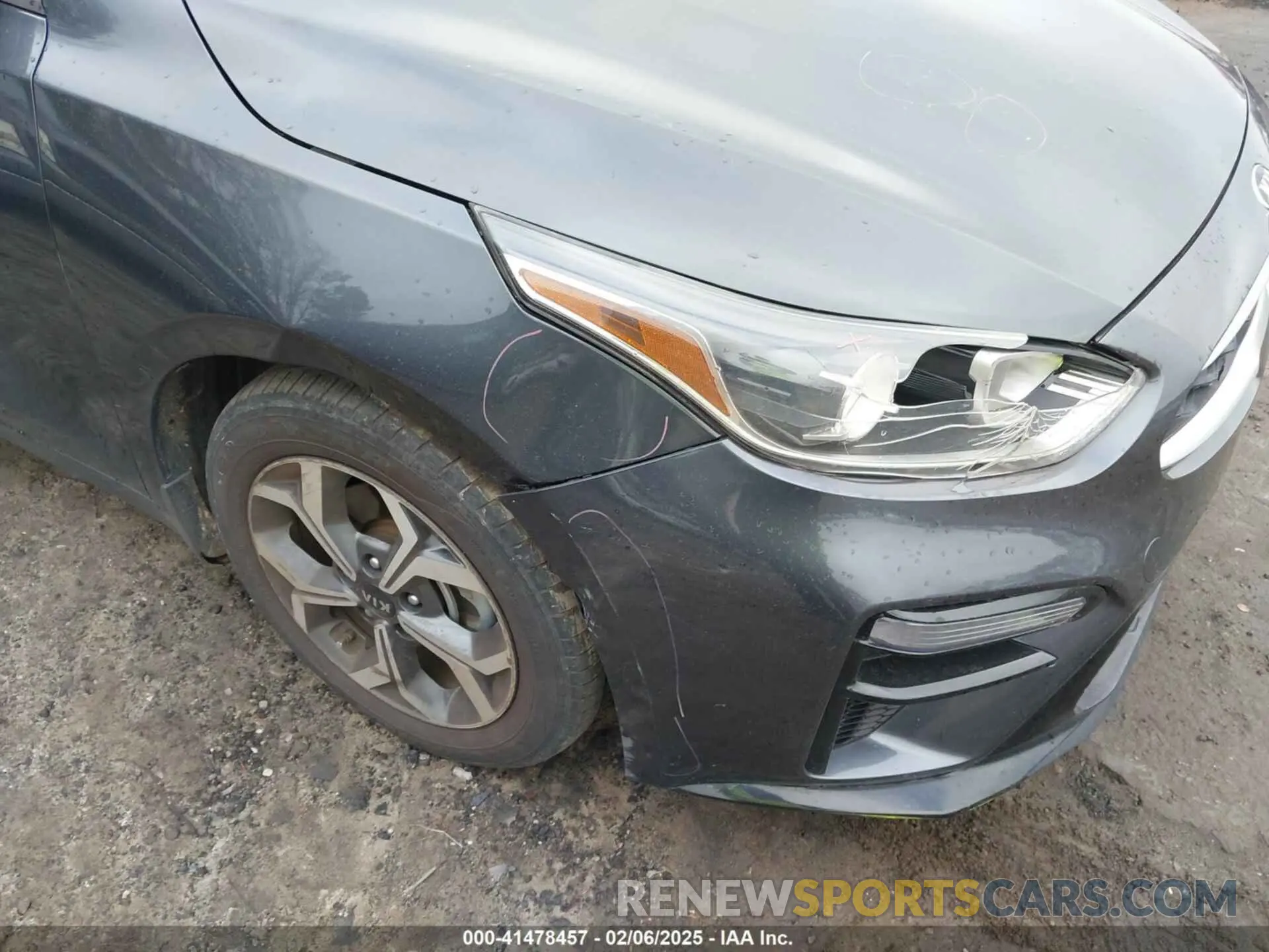 19 Photograph of a damaged car 3KPF24AD9ME365769 KIA FORTE 2021