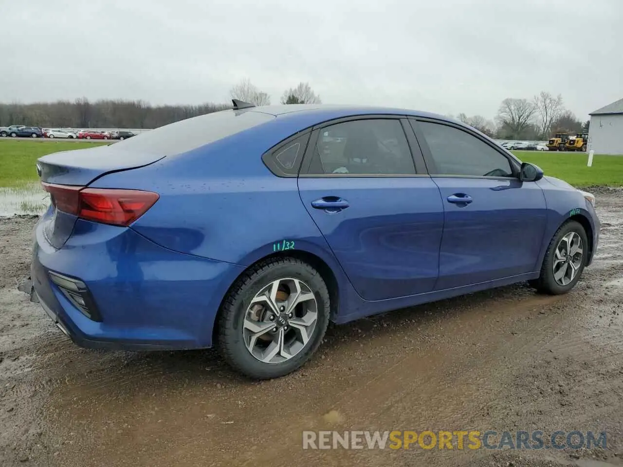 3 Photograph of a damaged car 3KPF24AD9ME389716 KIA FORTE 2021