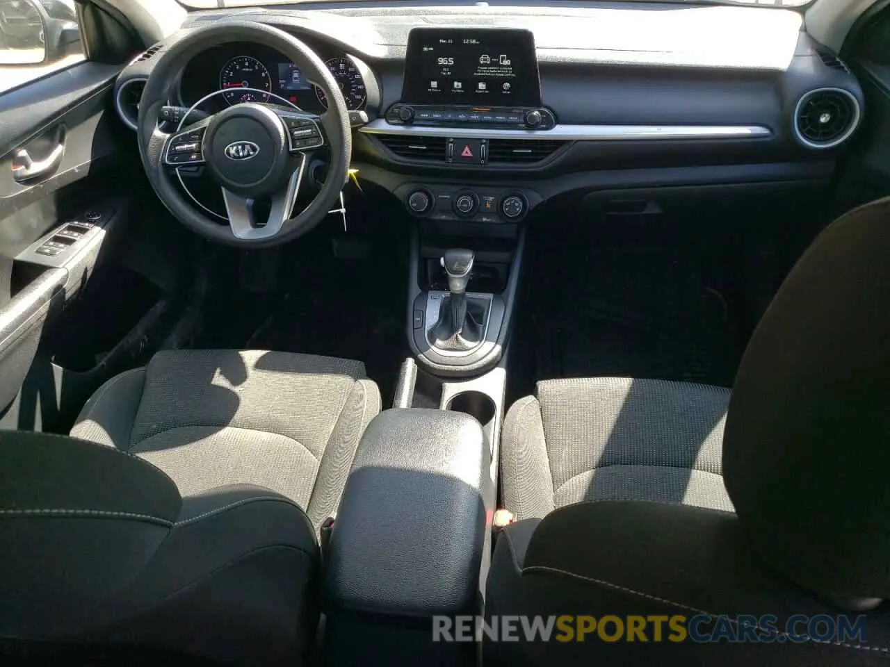 8 Photograph of a damaged car 3KPF24ADXME267589 KIA FORTE 2021