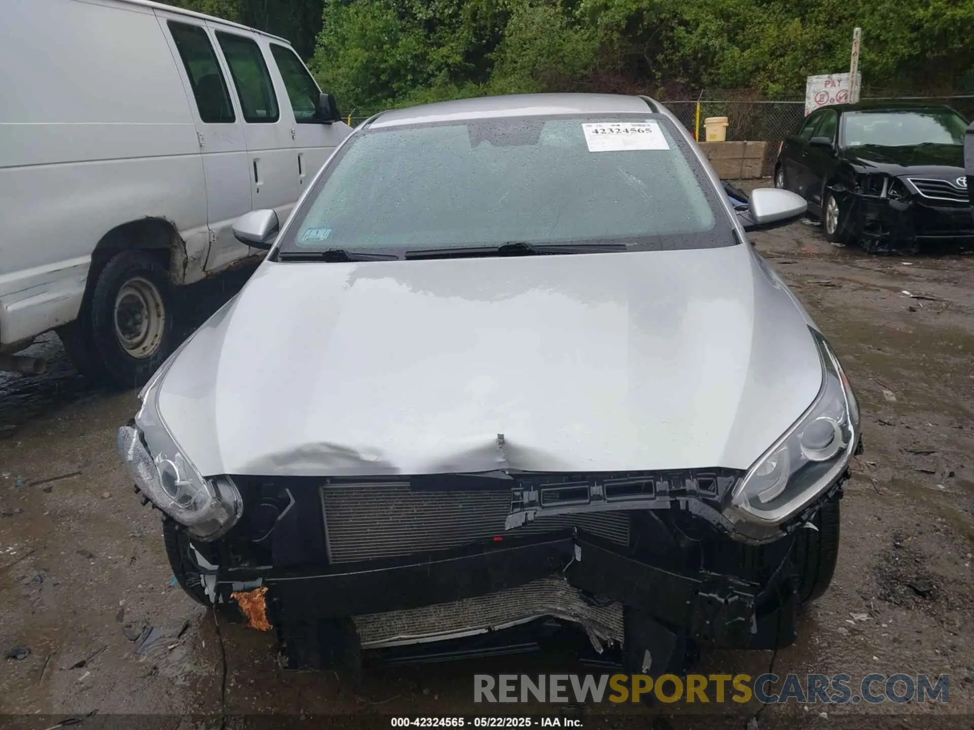 11 Photograph of a damaged car 3KPF24ADXME284229 KIA FORTE 2021