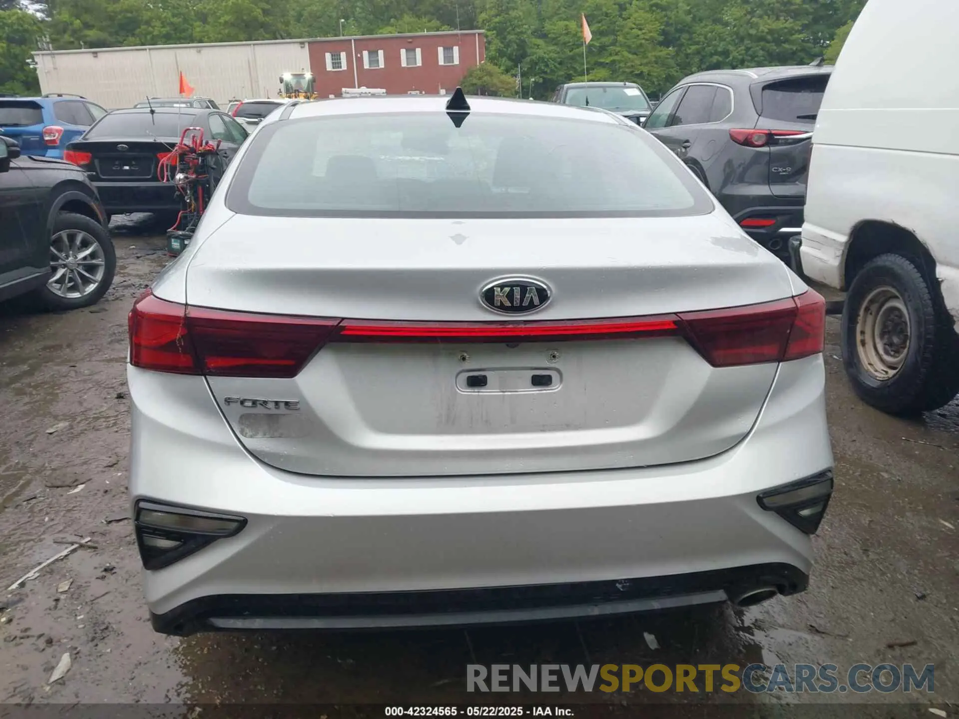 15 Photograph of a damaged car 3KPF24ADXME284229 KIA FORTE 2021