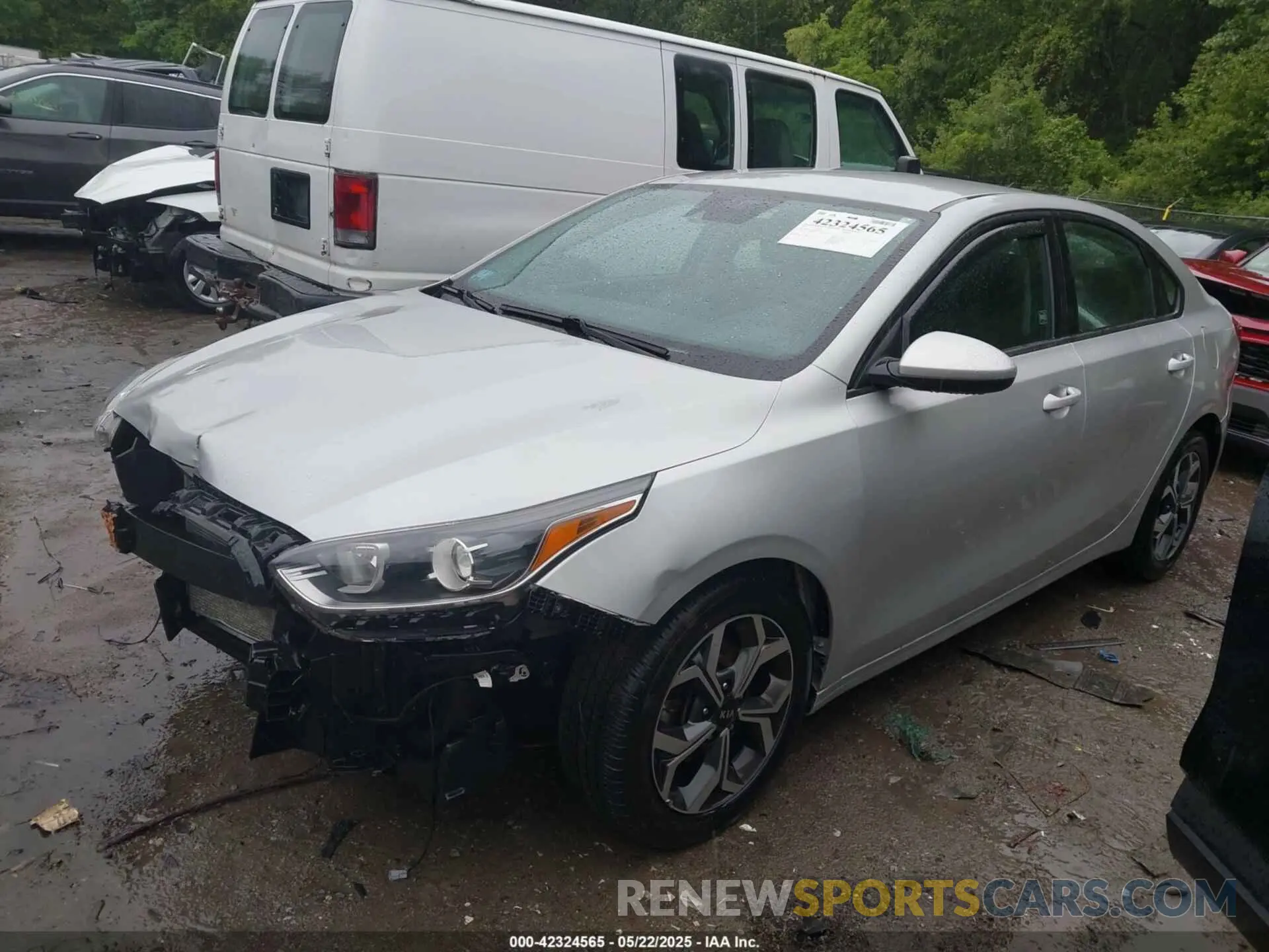 2 Photograph of a damaged car 3KPF24ADXME284229 KIA FORTE 2021