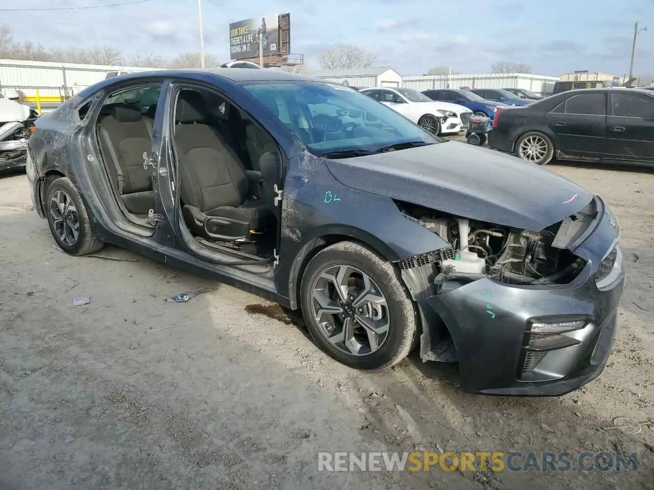 4 Photograph of a damaged car 3KPF24ADXME308397 KIA FORTE 2021