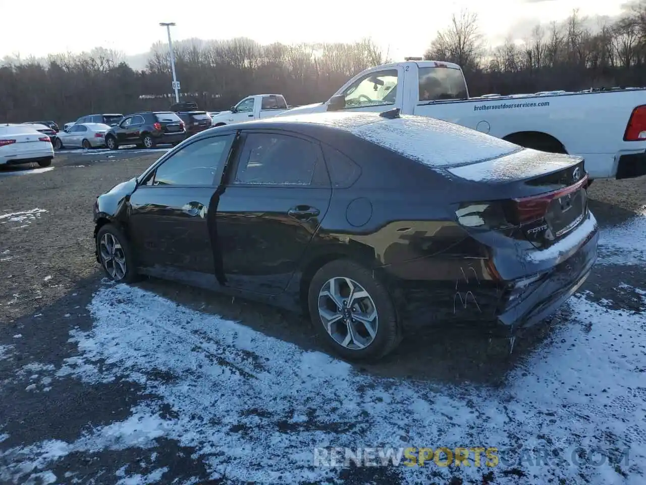 2 Photograph of a damaged car 3KPF24ADXME313731 KIA FORTE 2021