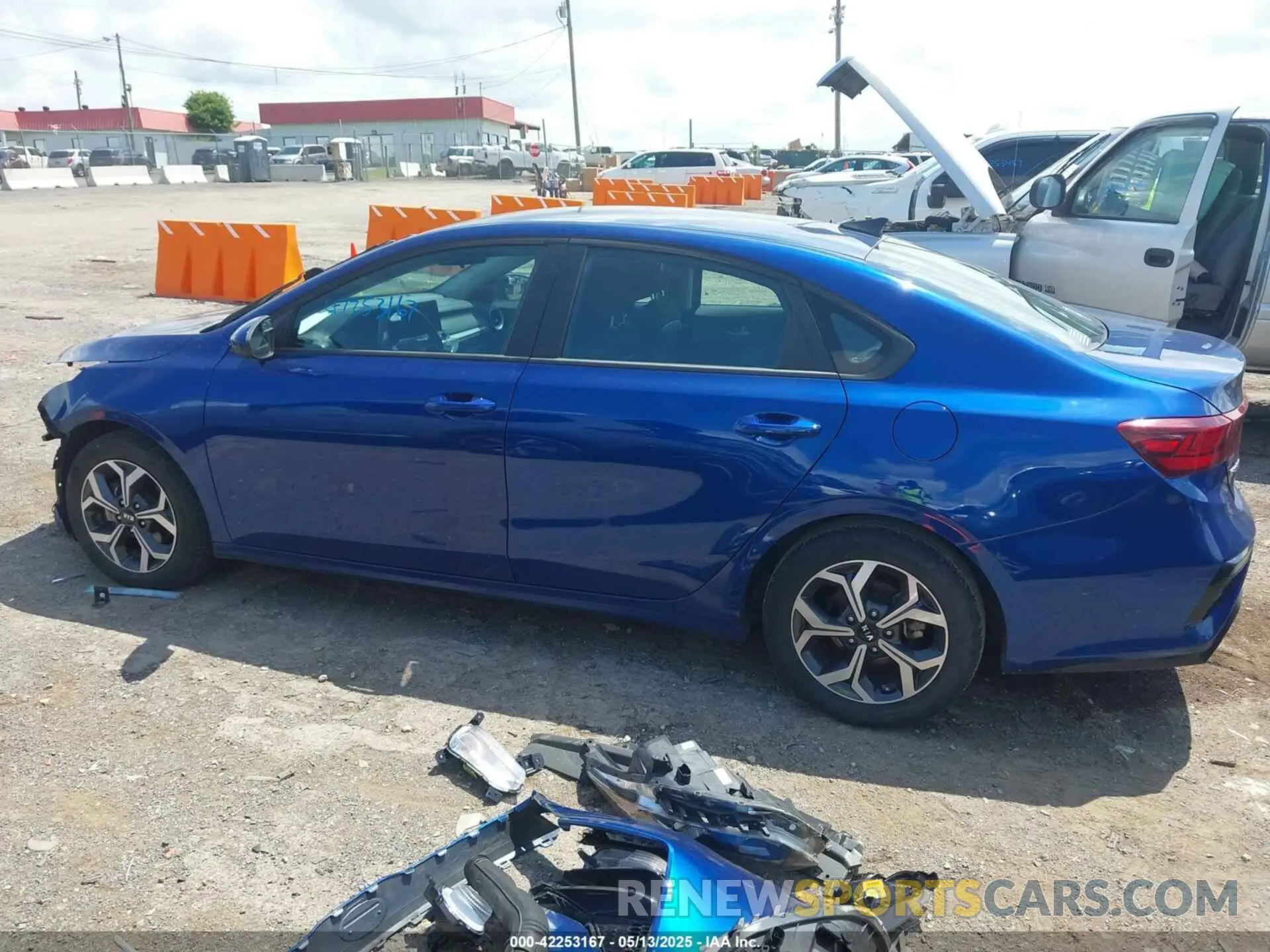 15 Photograph of a damaged car 3KPF24ADXME344784 KIA FORTE 2021